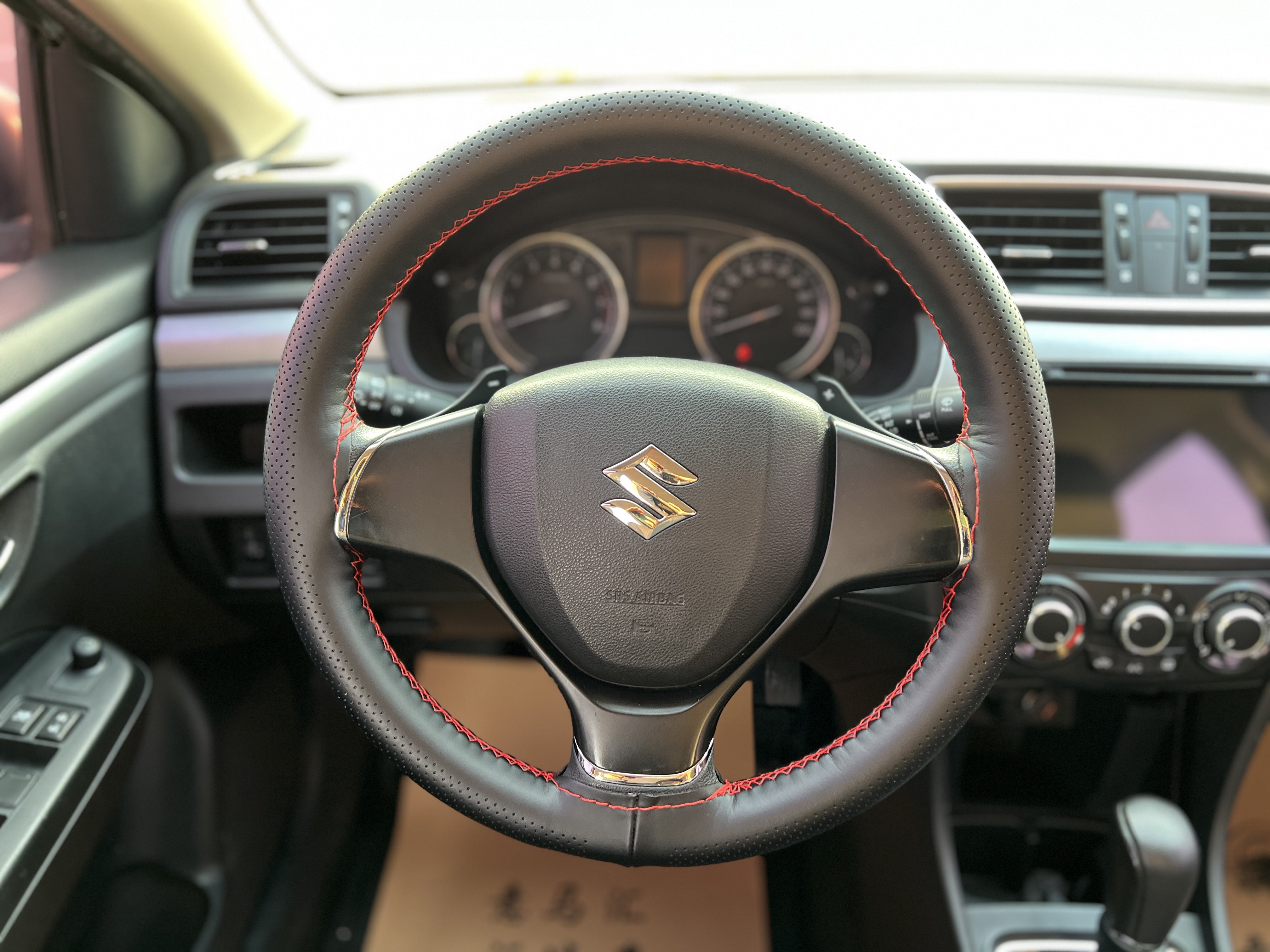 Suzuki Ciaz 2016 изображение автомобиля #13