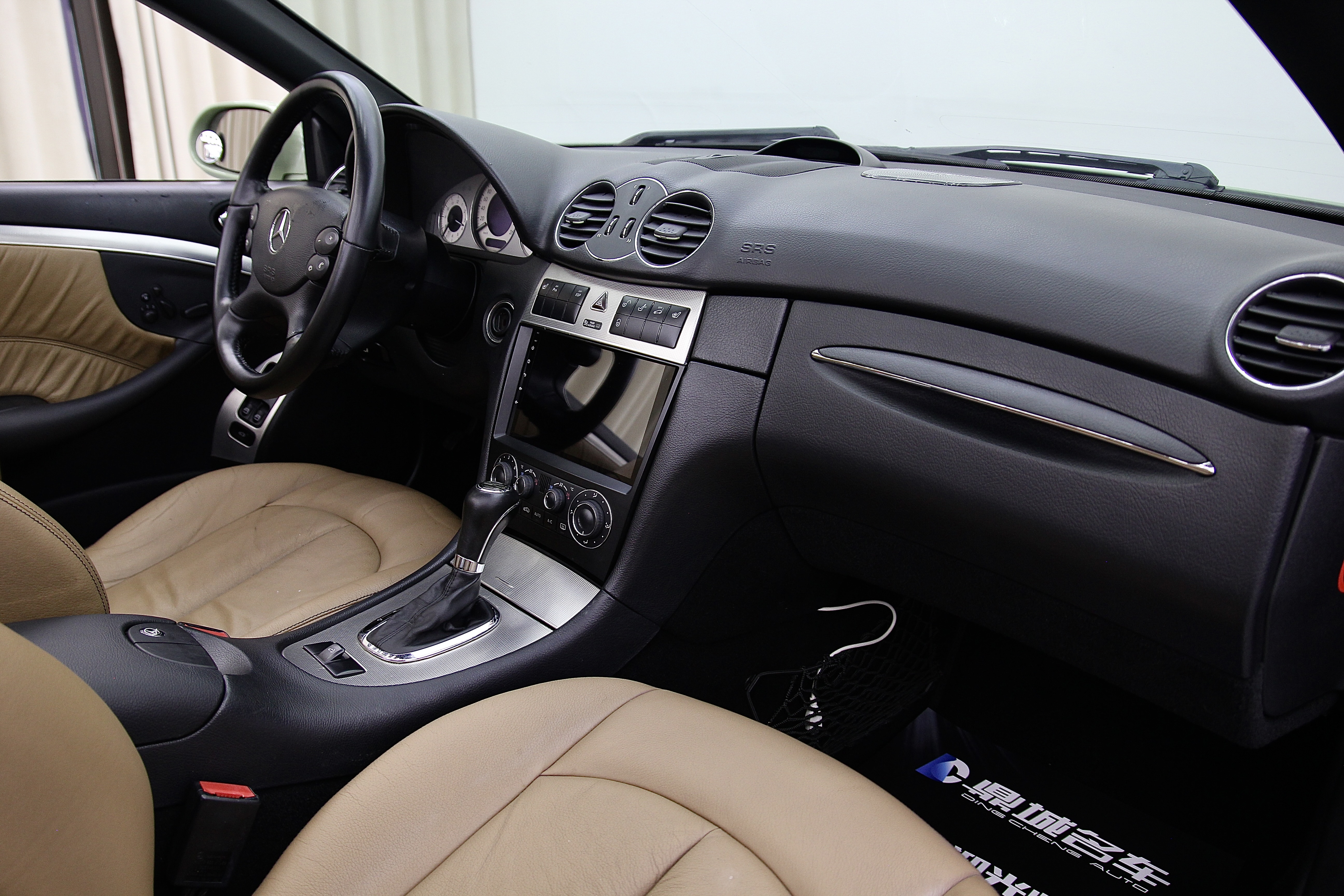 Mercedes-Benz CLK Class 2007 car image #13