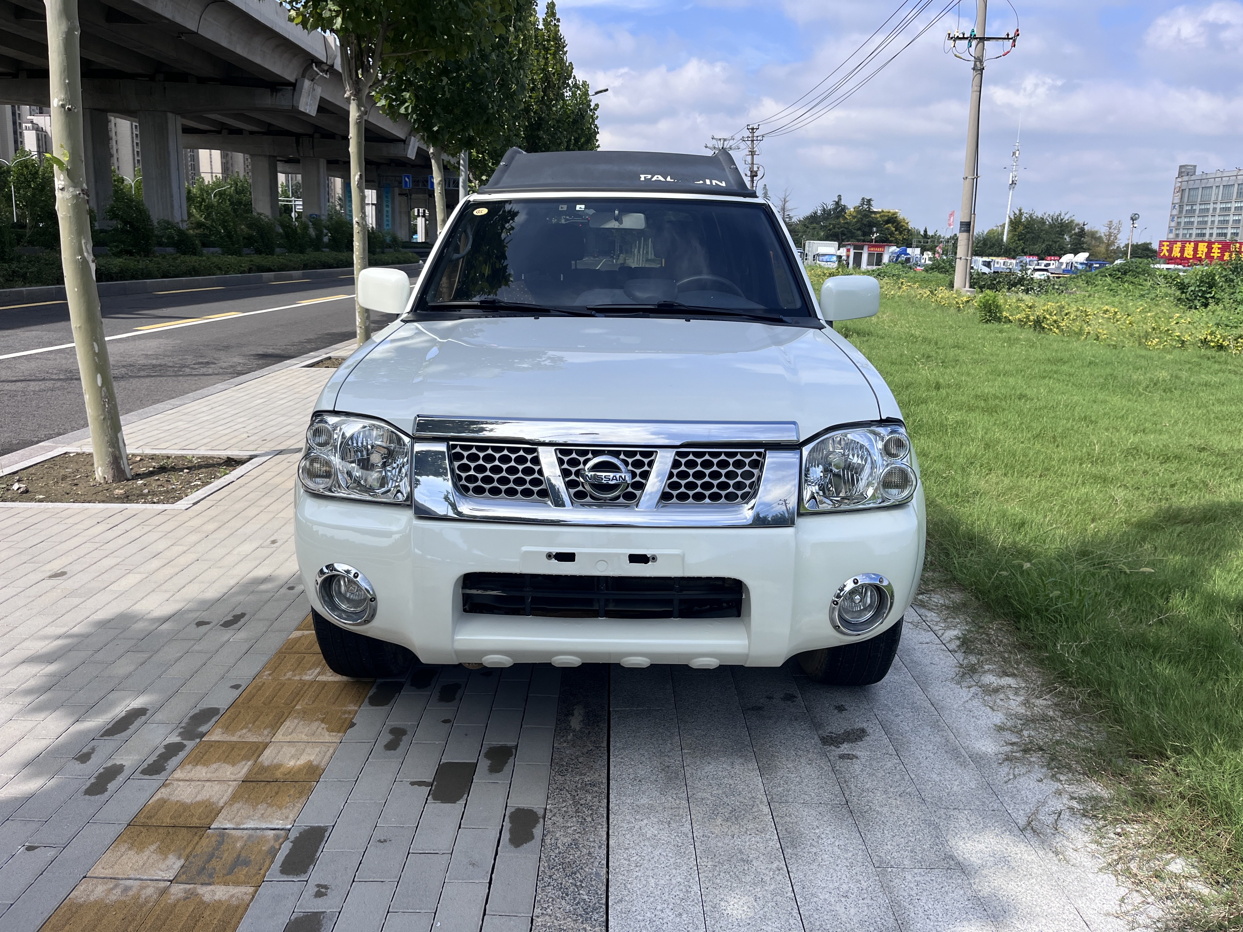 日产 日产帕拉丁 2009 汽车图片 #13