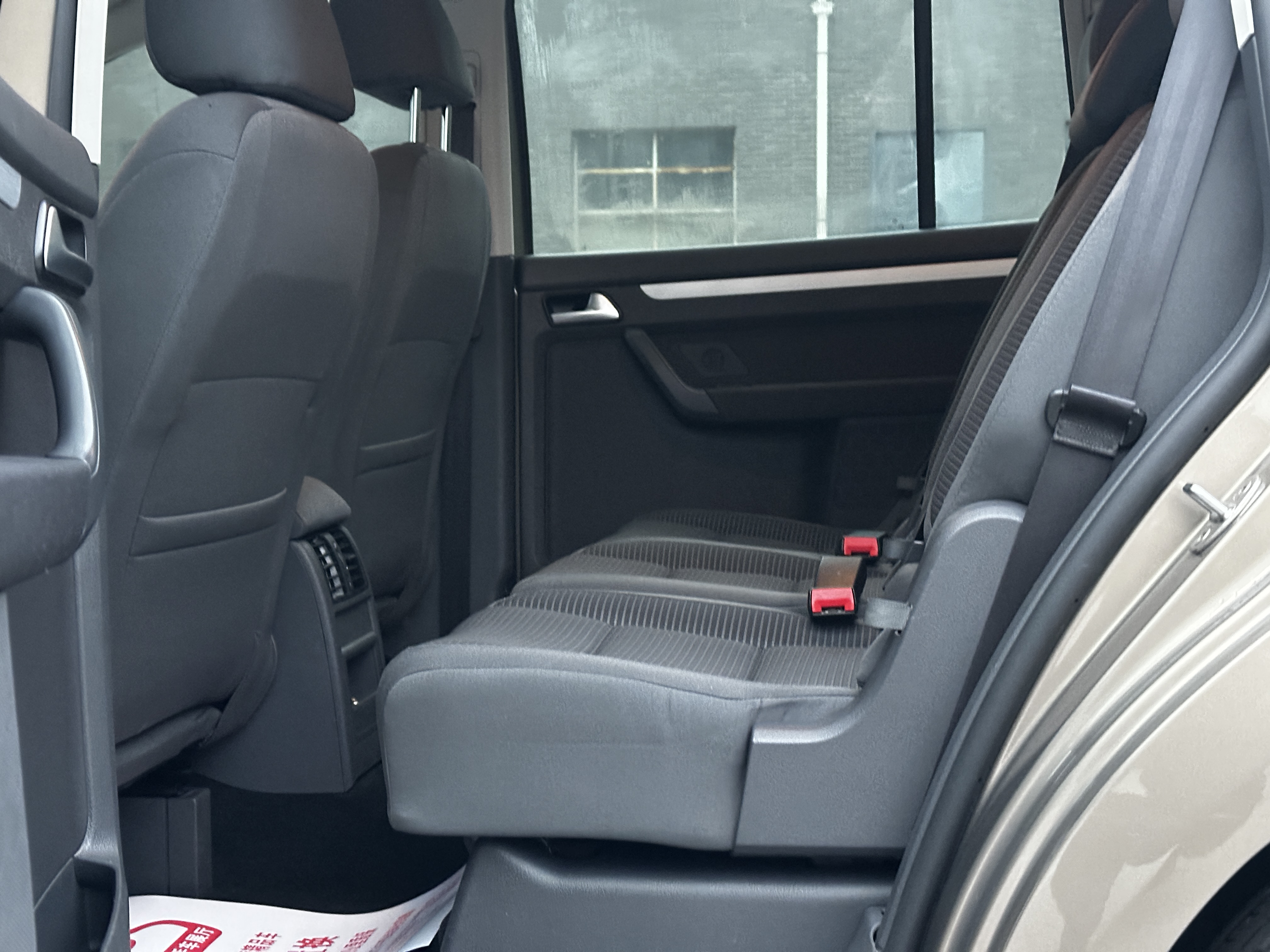 Volkswagen Touran 2015 immagine di auto #13