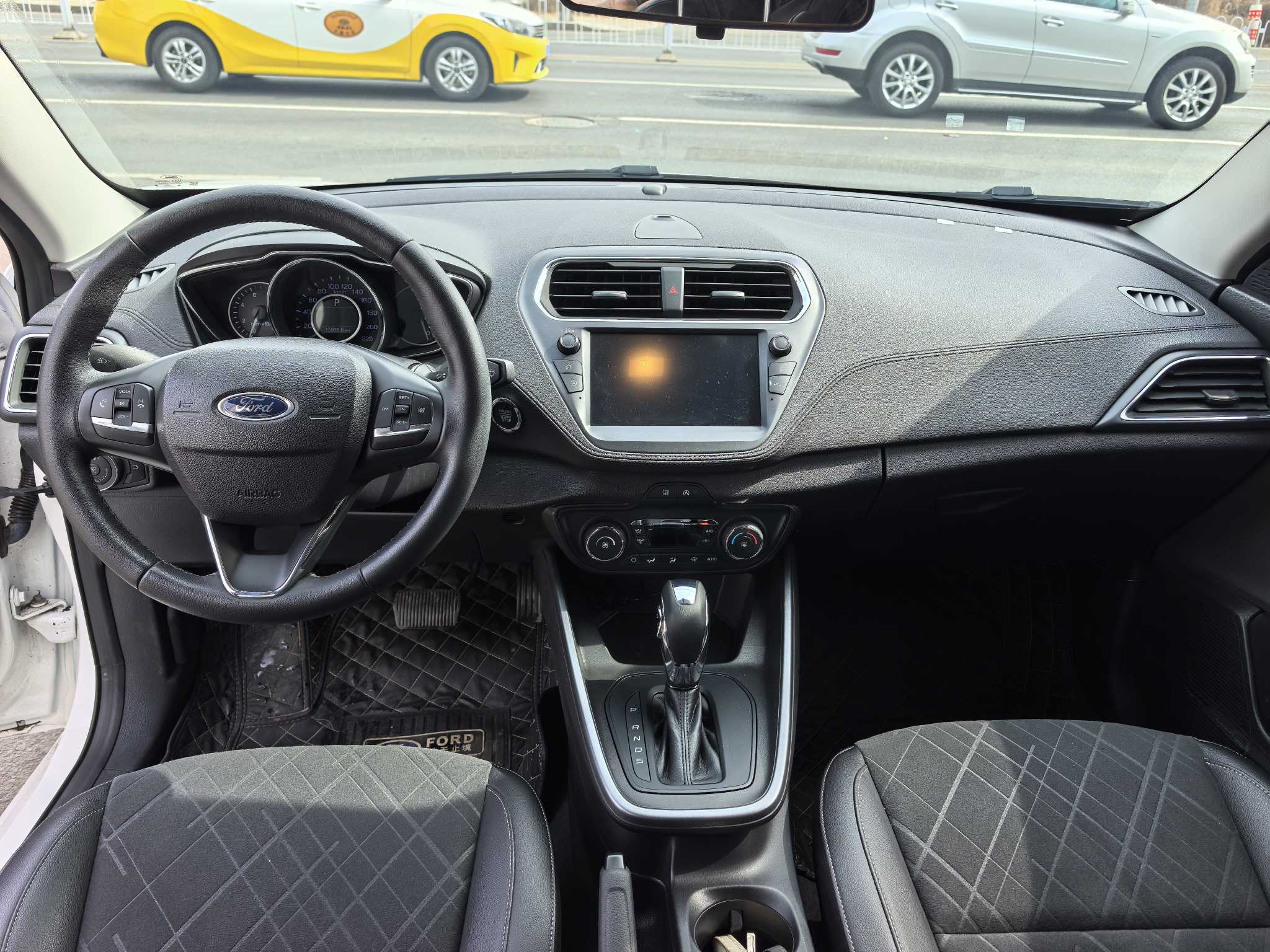 Ford Escort 2021 car image #13