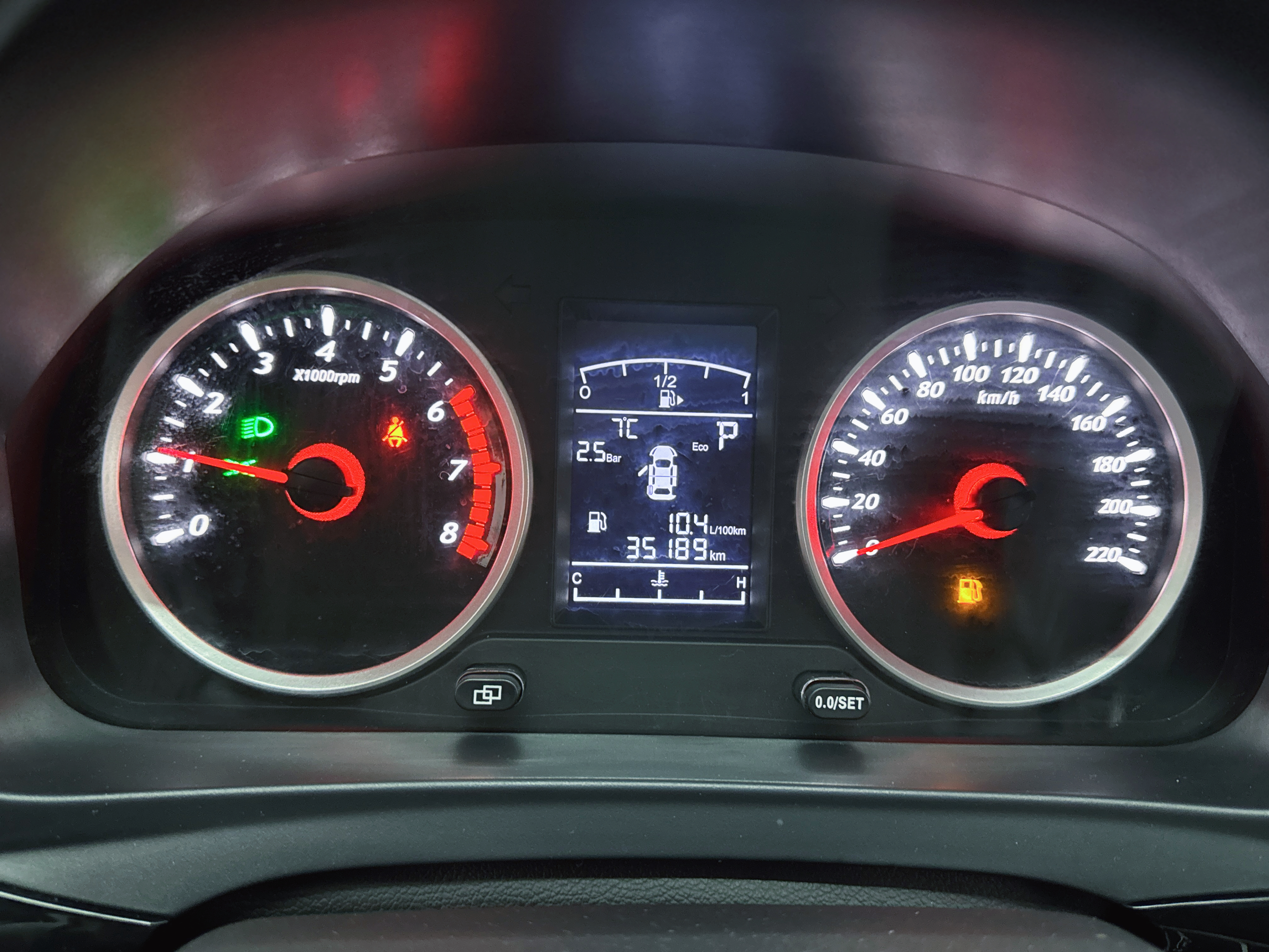 Forthing T5 2022 imagem de carro #13