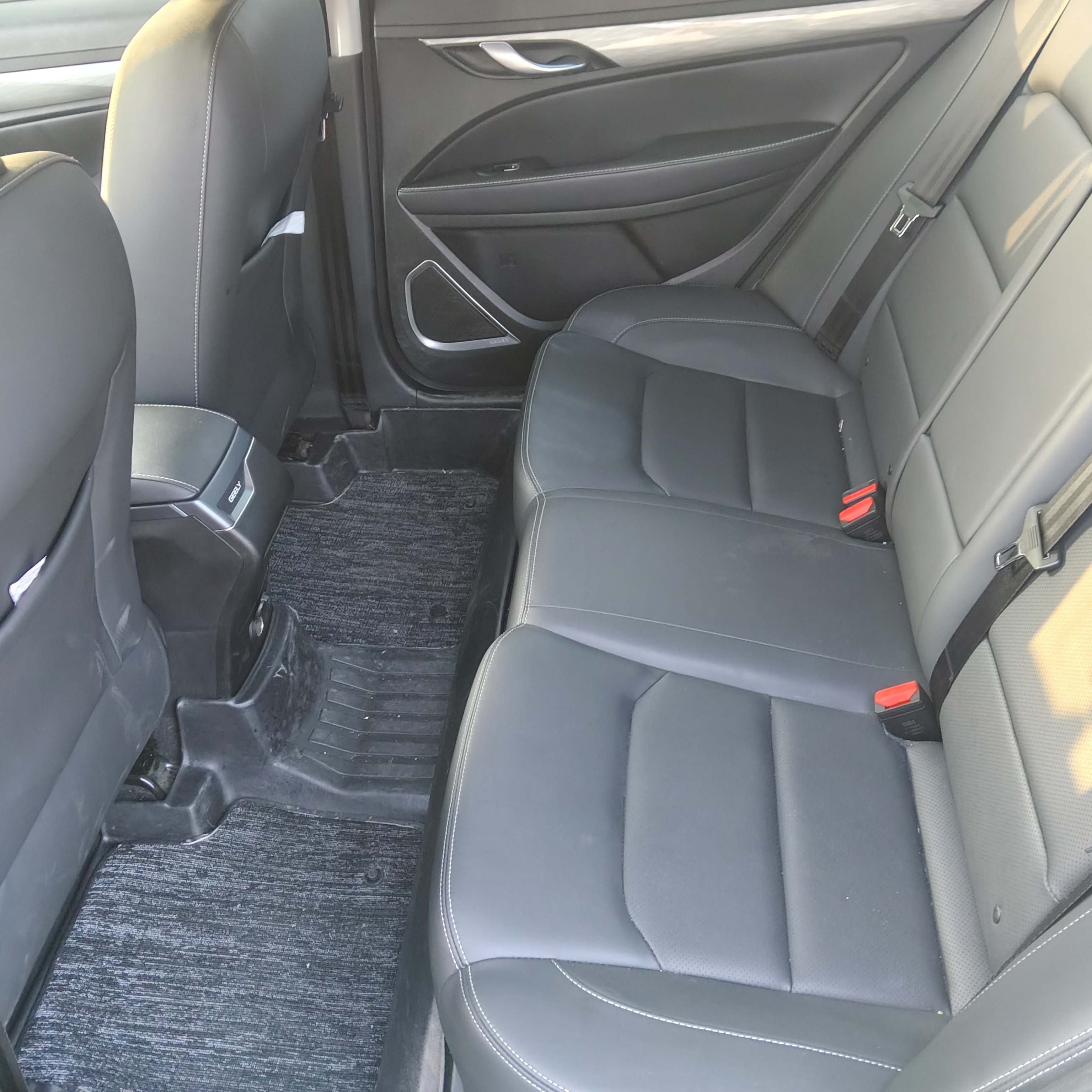 GEELY Emgrand 2019 #13 GEELY Emgrand 2019 car image #13