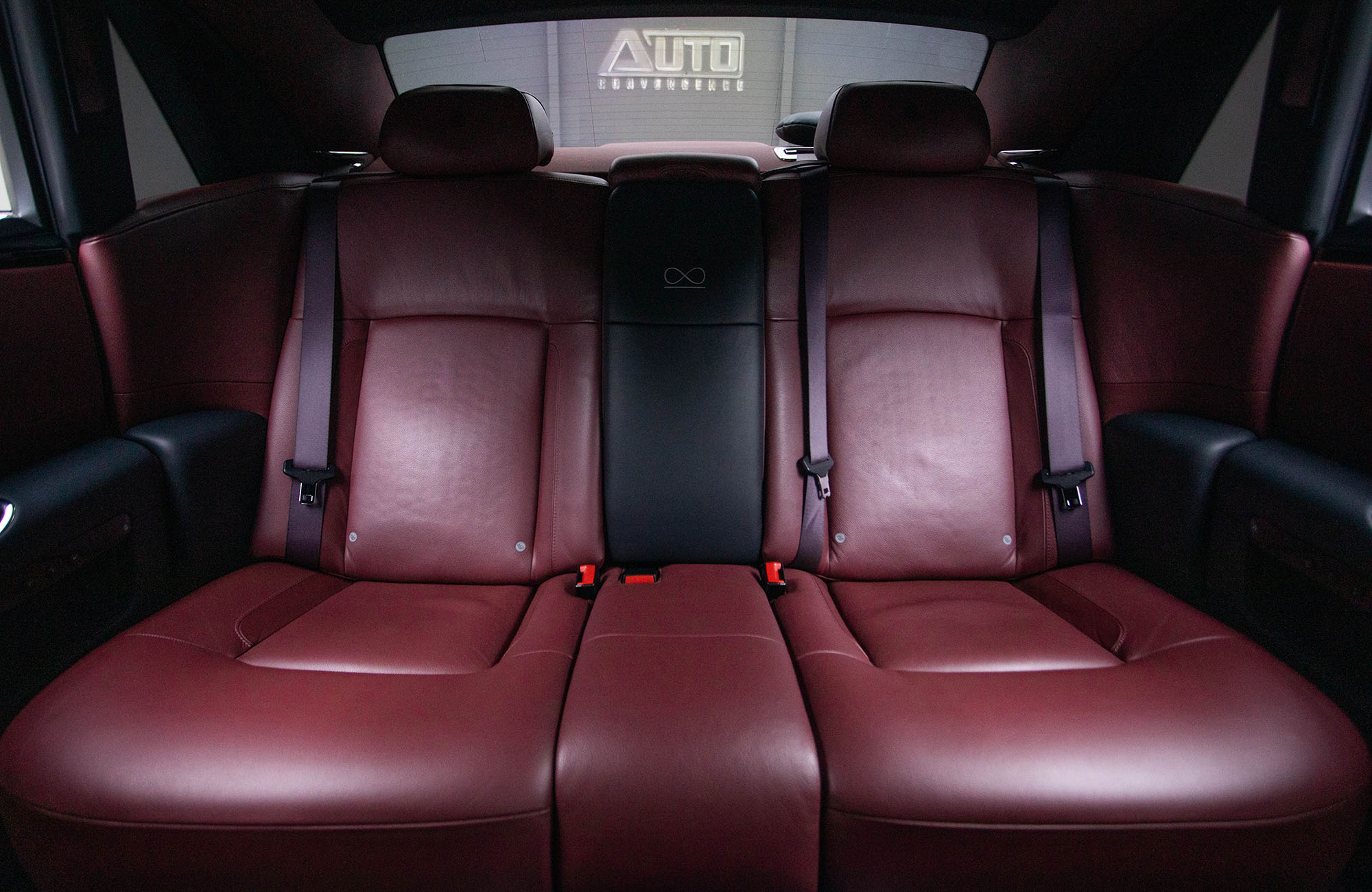 Rolls-Royce Ghost 2011 car image #13