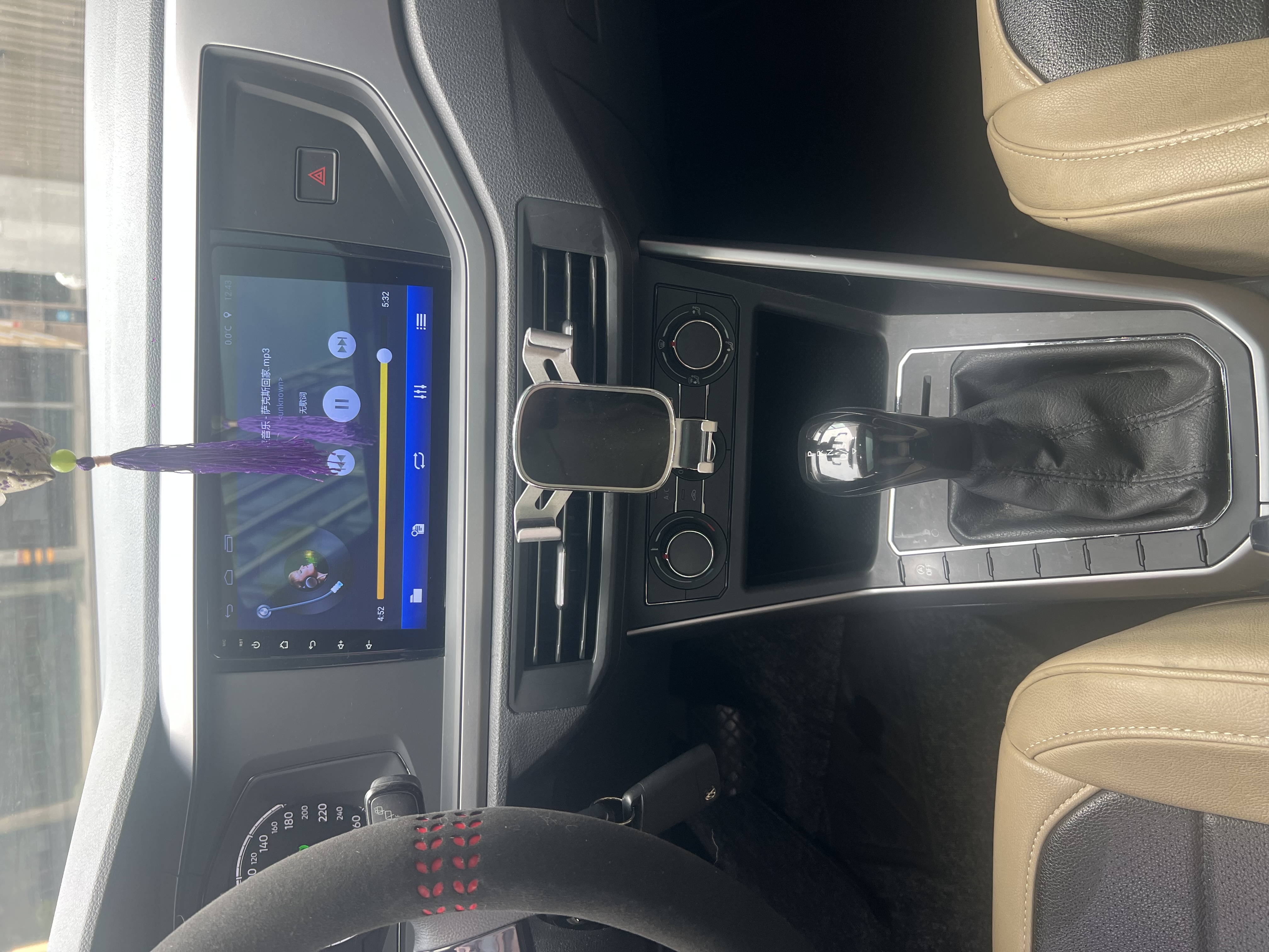 Volkswagen Polo 2019 #13 Volkswagen Polo 2019 car image #13