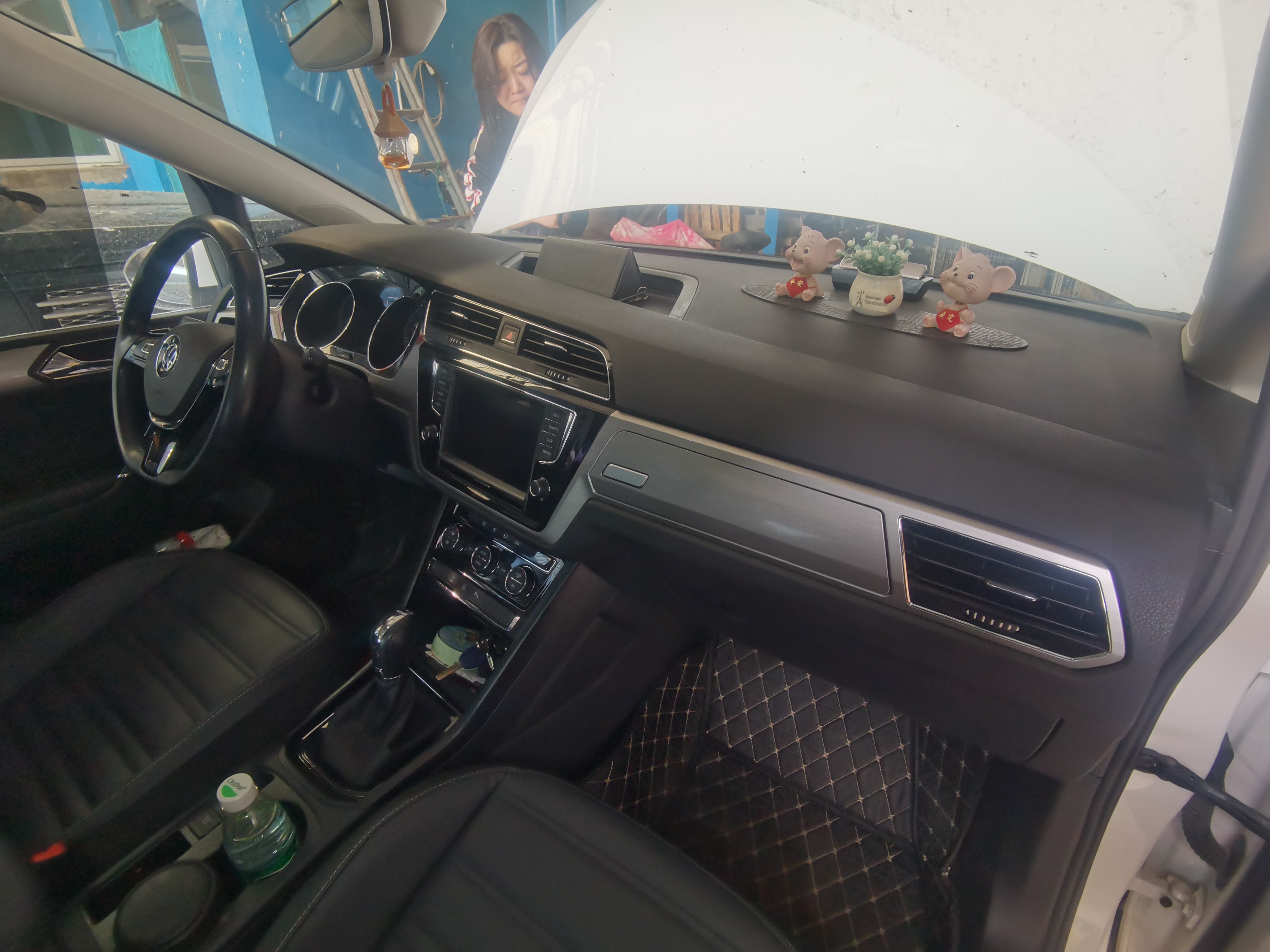 Volkswagen Touran 2020 car image #13