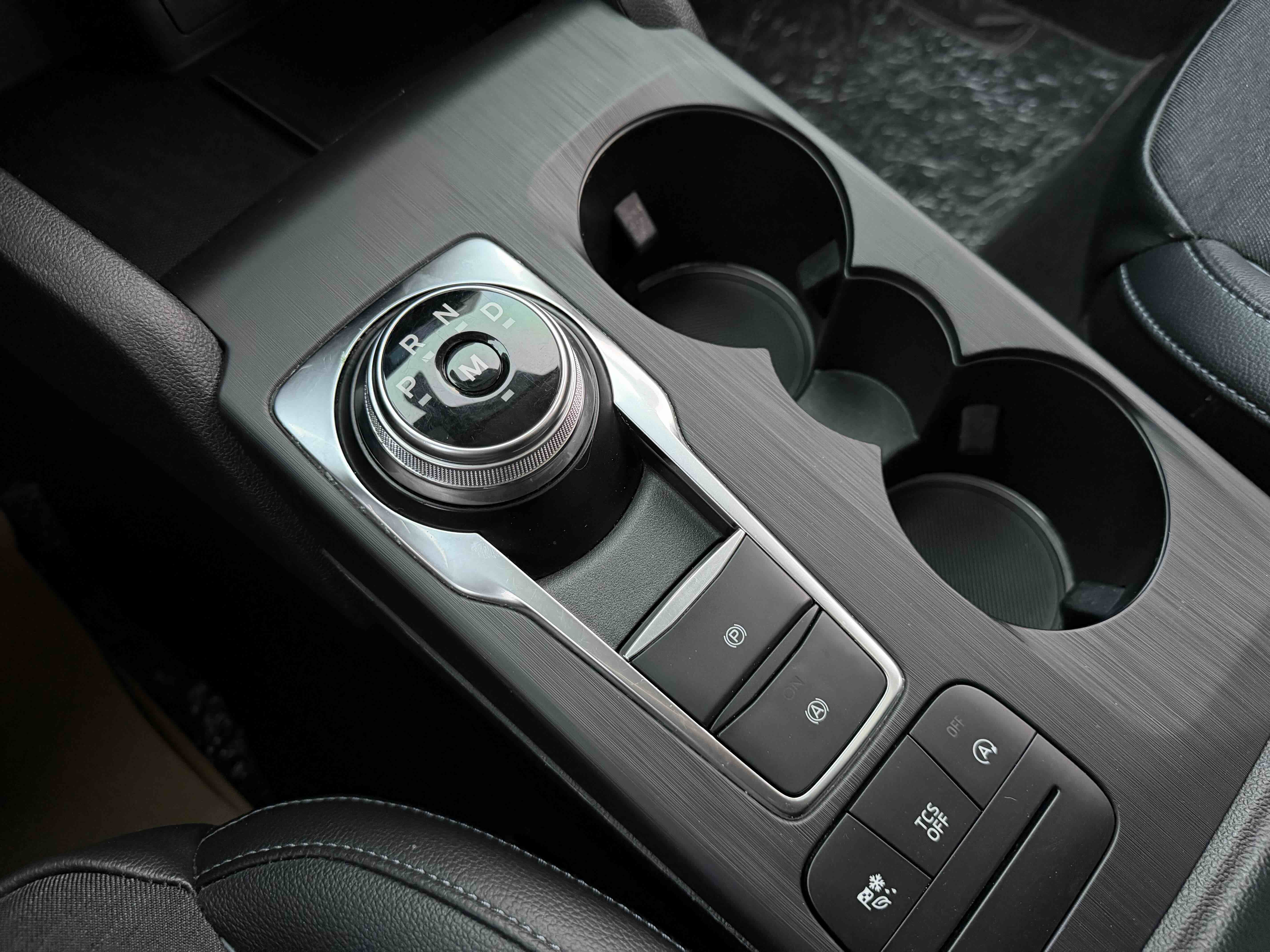 Ford Focus Active 2020 #13 Ford Focus Active 2020 car image #13