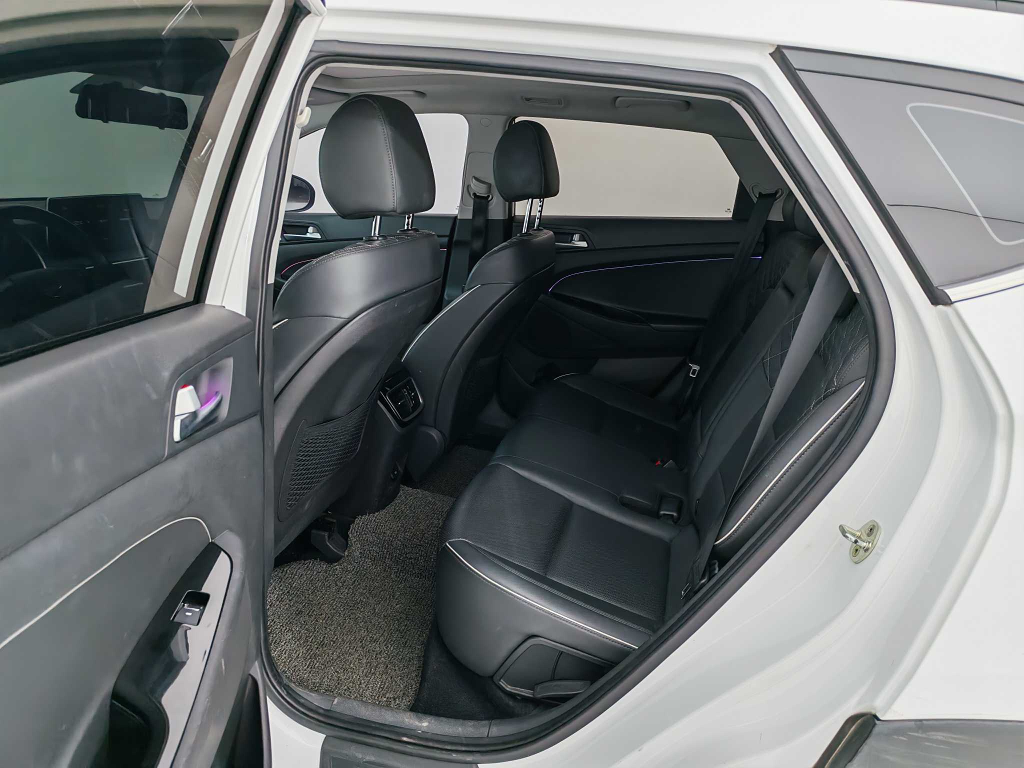 Hyundai Tucson 2020 car image #13