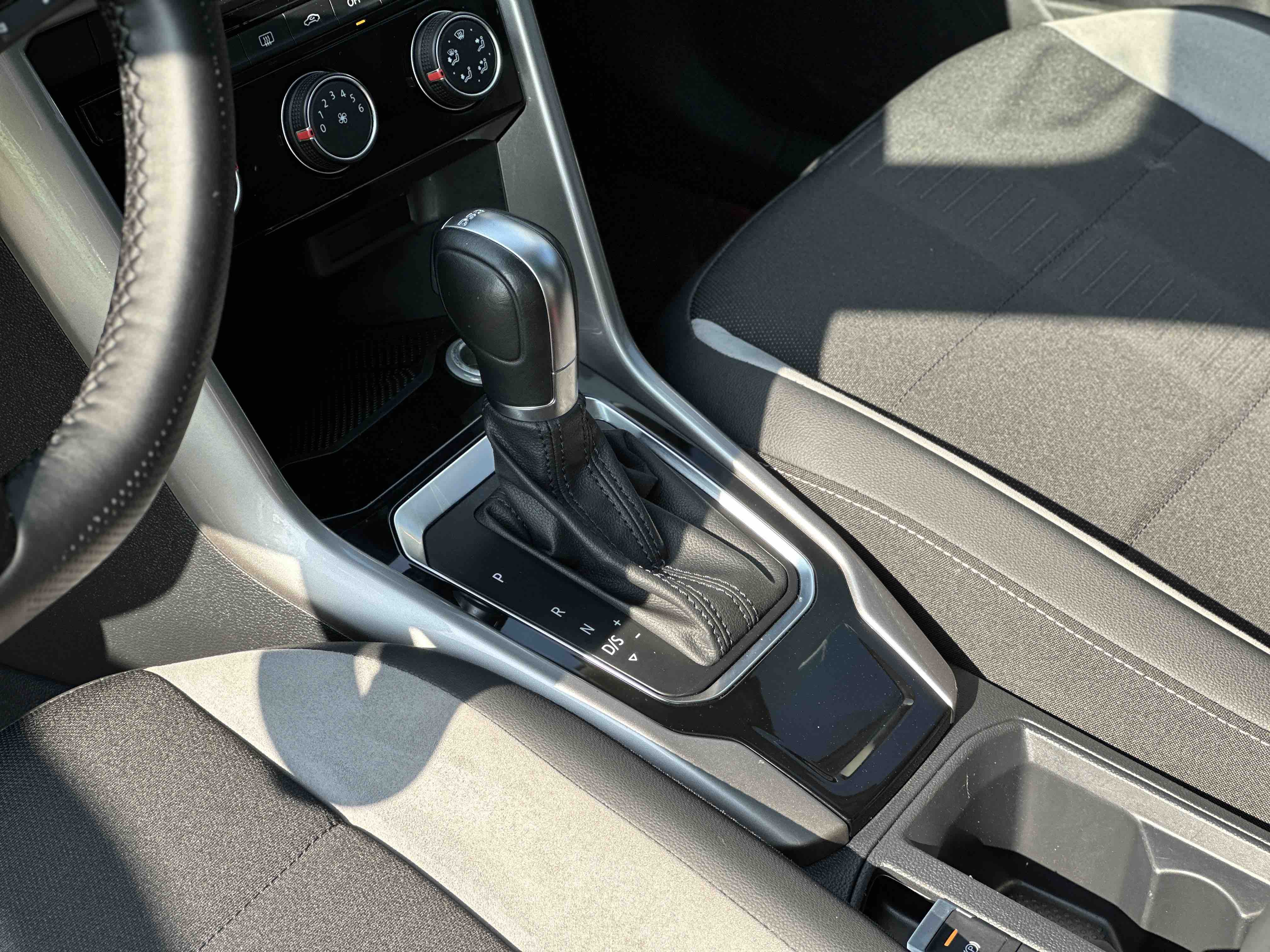 T-Roc 2020 #13 T-Roc 2020 car image #13