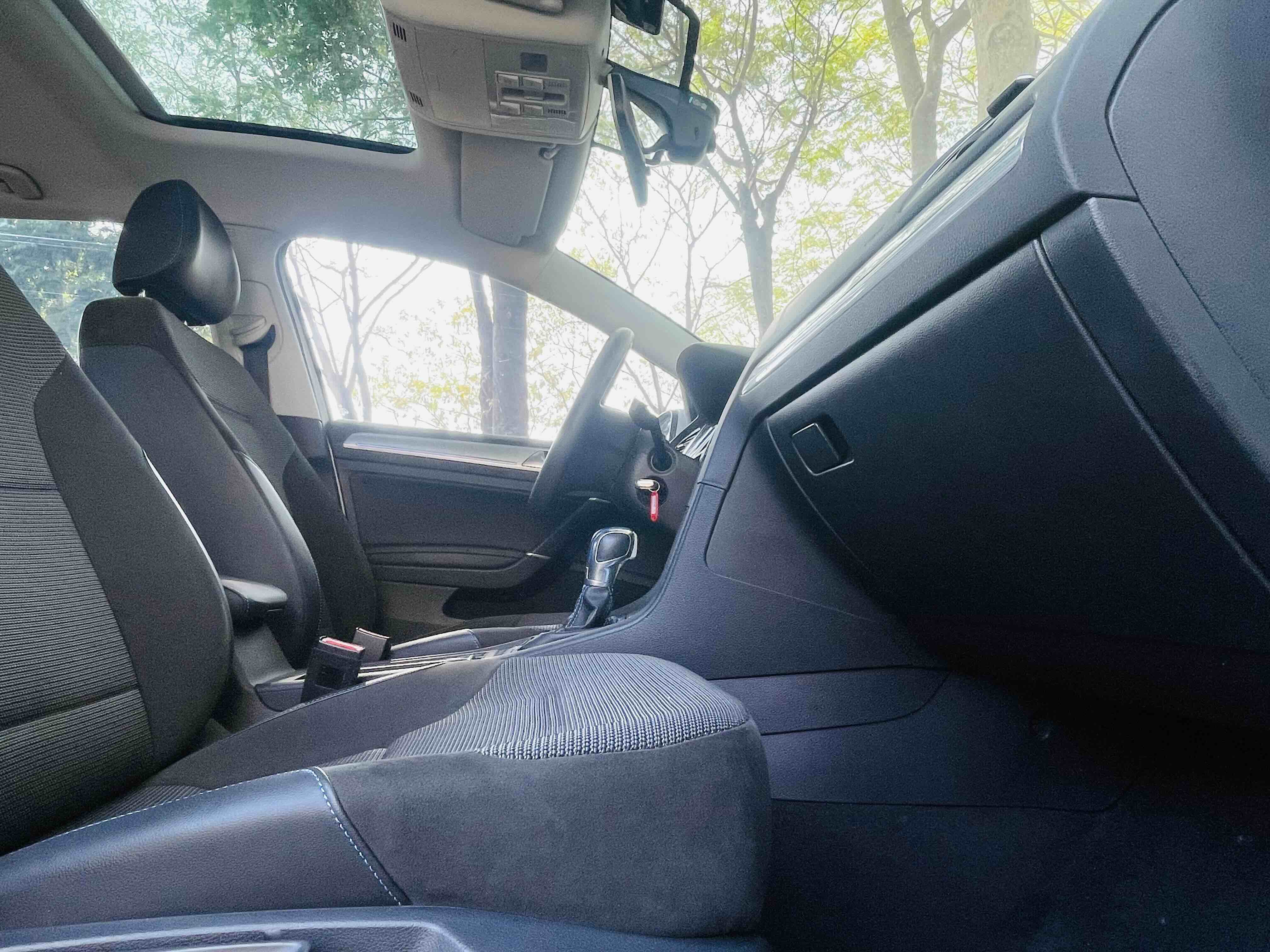 Volkswagen Golf Pure Electric 2021 imagen de coche #13