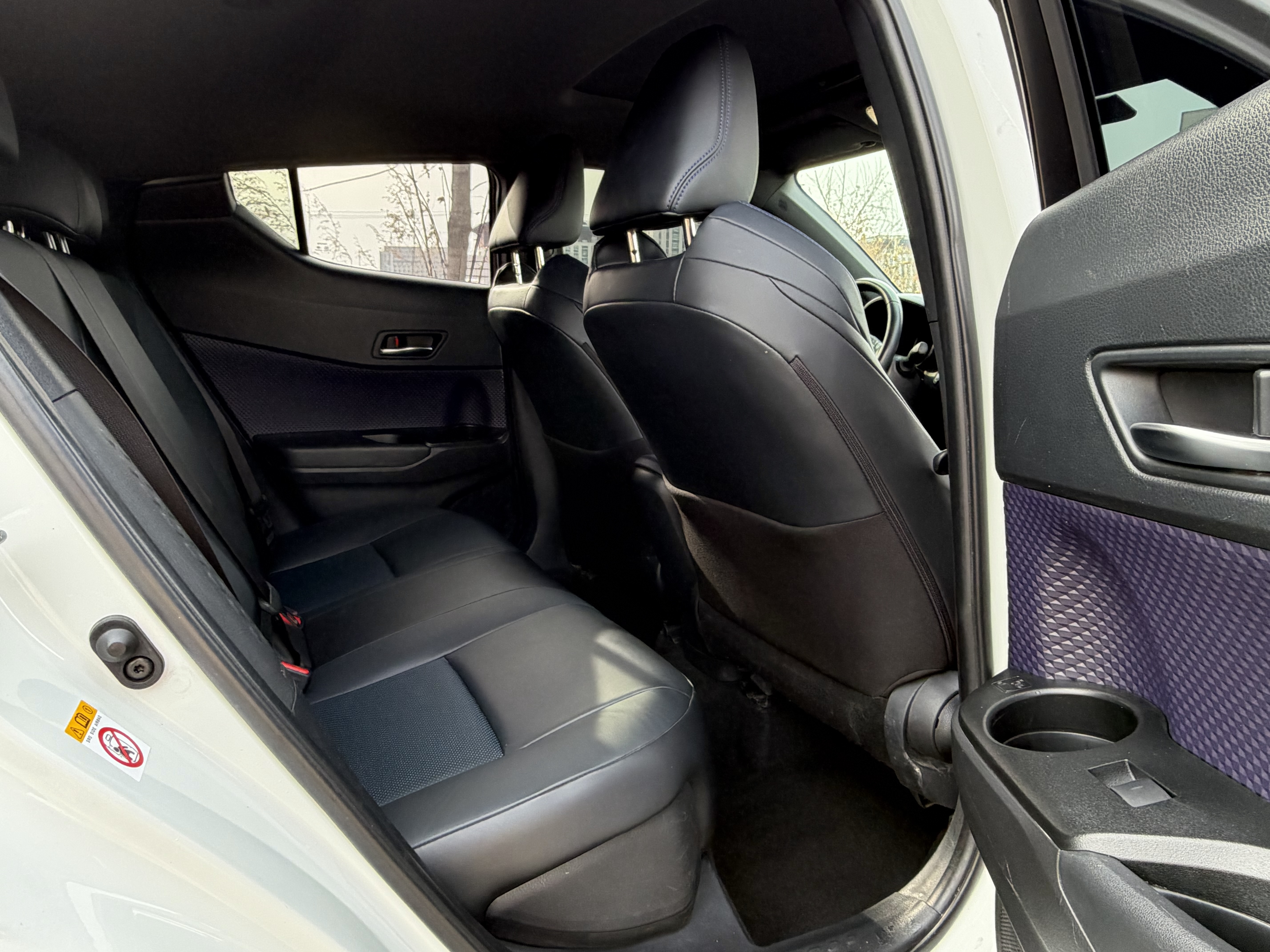 Toyota C-HR 2020 immagine di auto #13