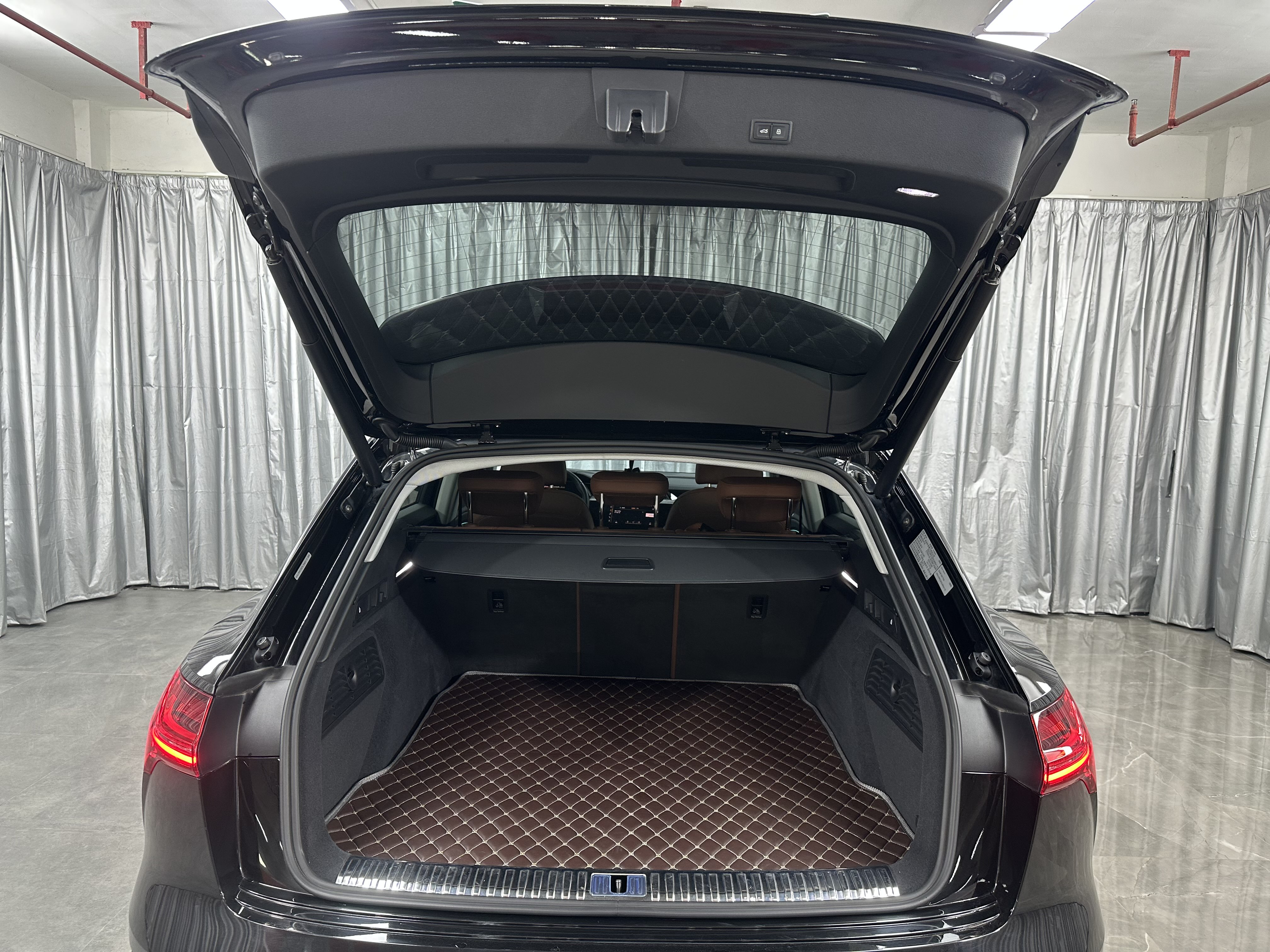 Audi e-tron (Imported) 2020 car image #13