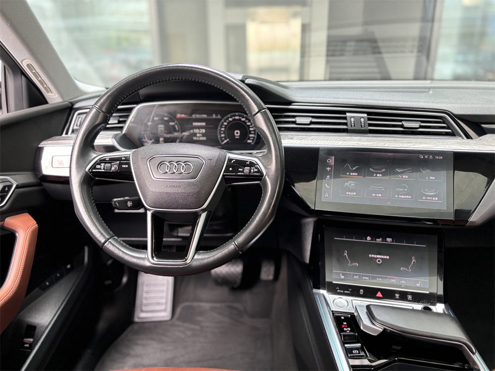 Audi e-tron (Imported) 2020 #13 Audi e-tron (Imported) 2020 car image #13