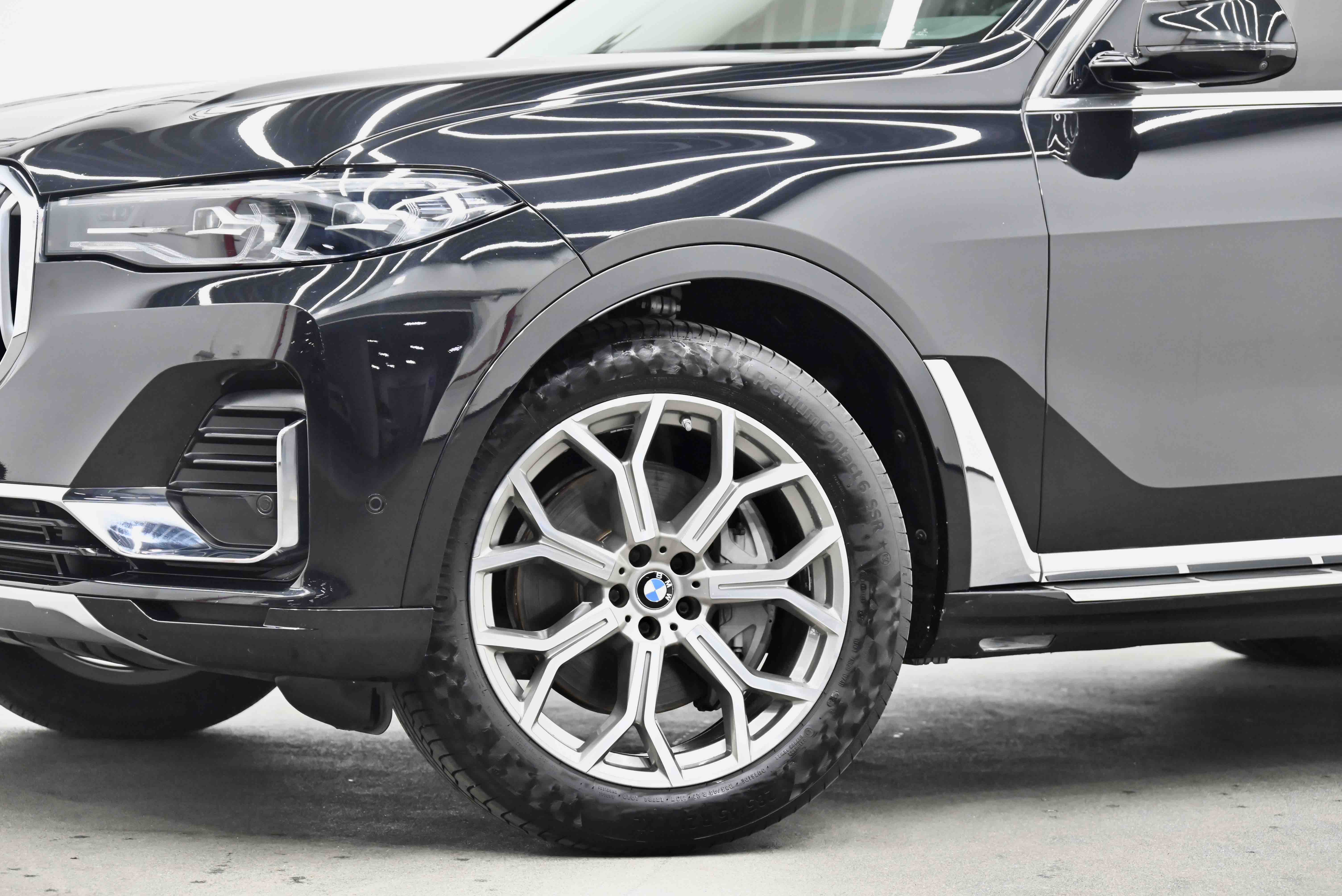 BMW X7 2020 #13 BMW X7 2020 car image #13