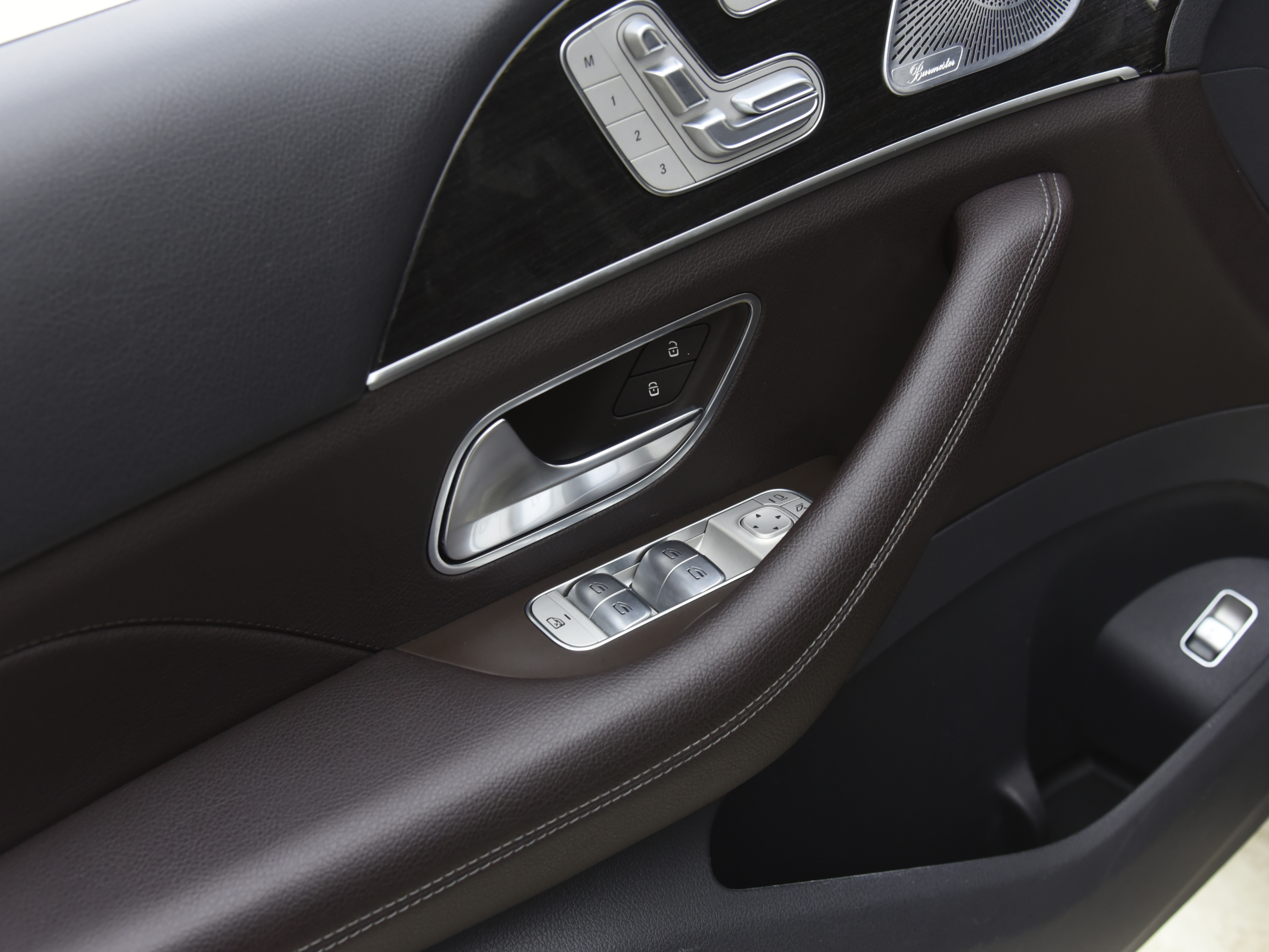 Mercedes-Benz 2020 car image #13