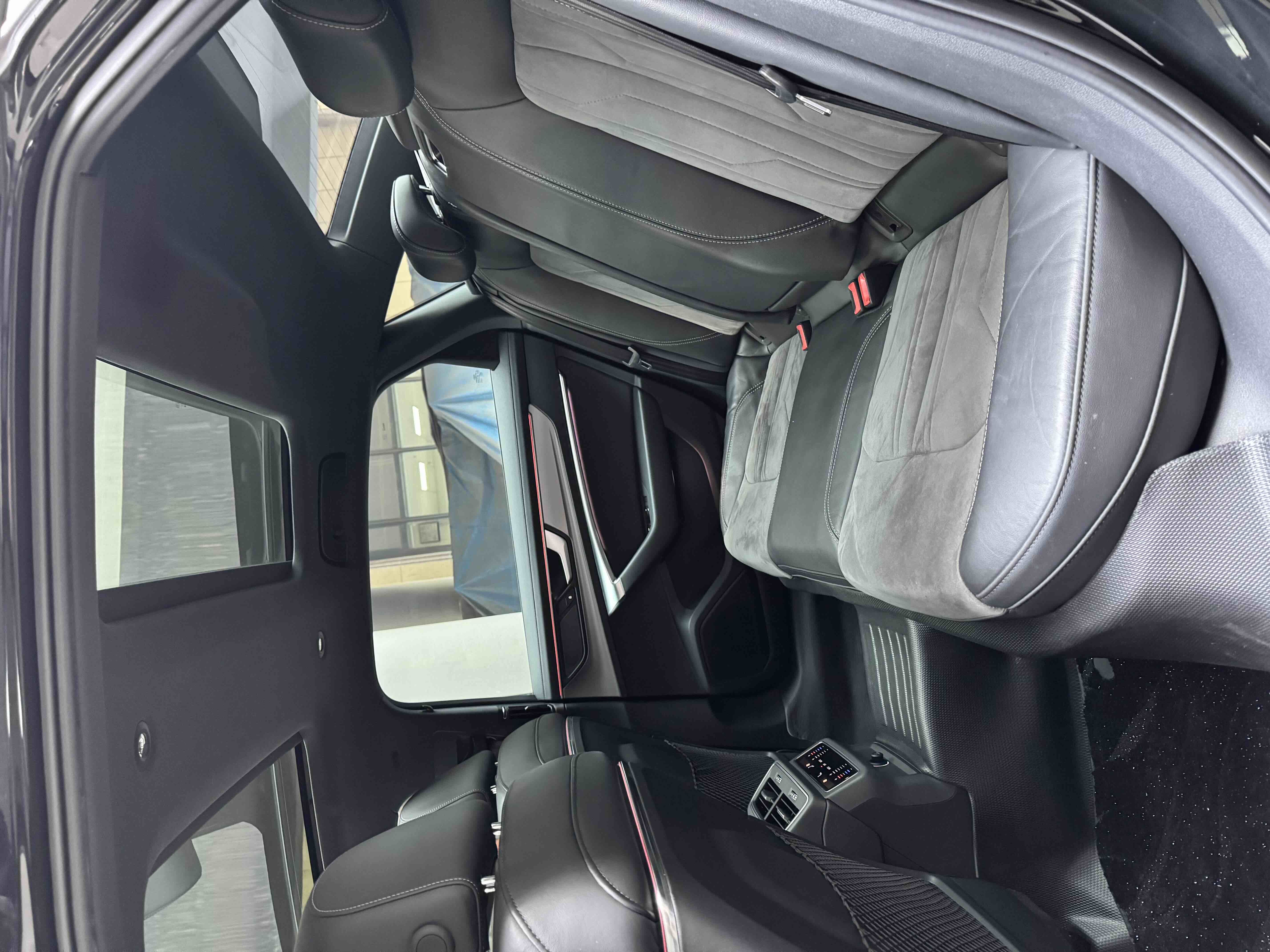 Audi A6L New Energy 2022 #13 Audi A6L New Energy 2022 car image #13