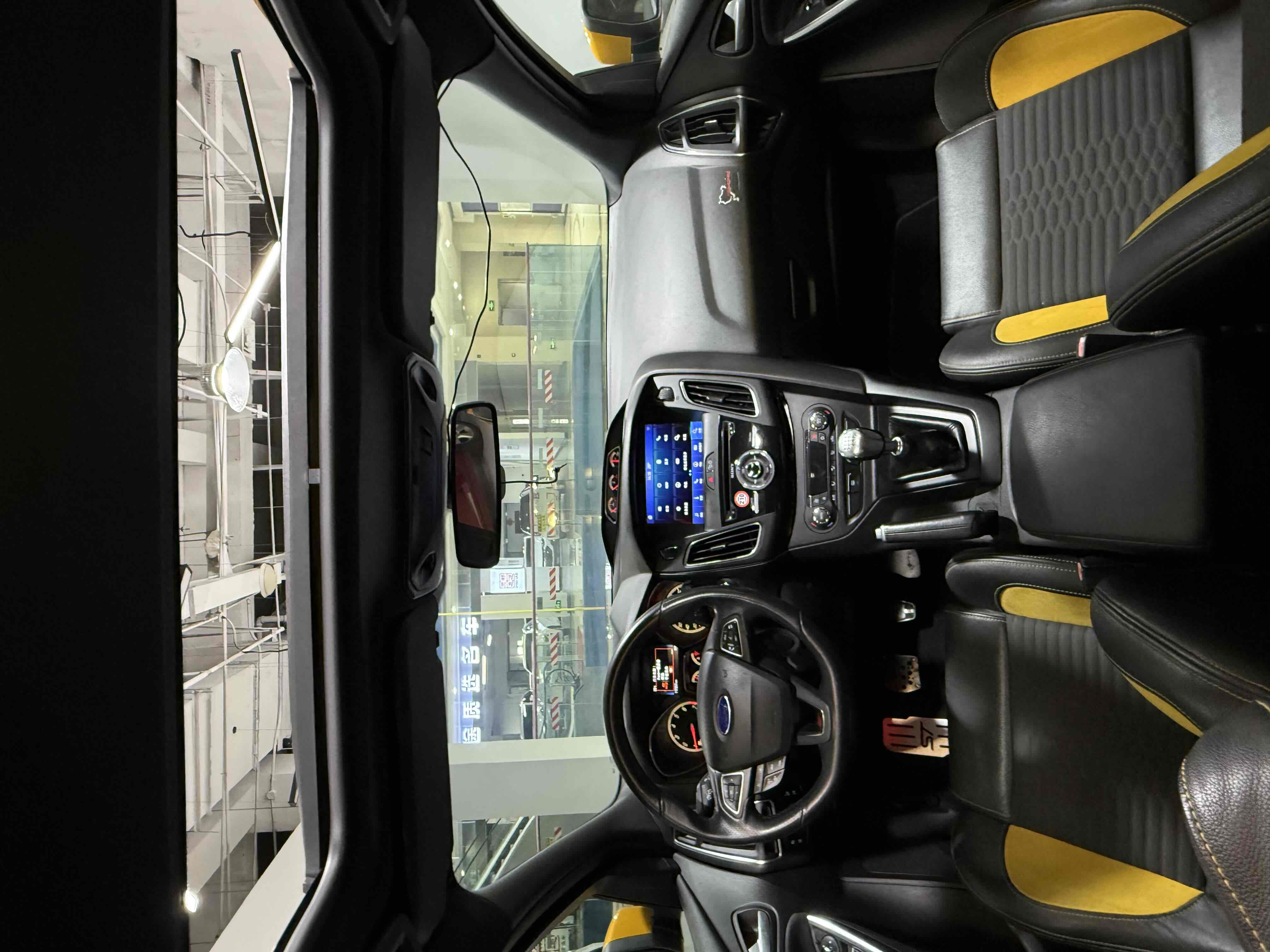 Ford Focus (Imported) 2013 صورة سيارة #13