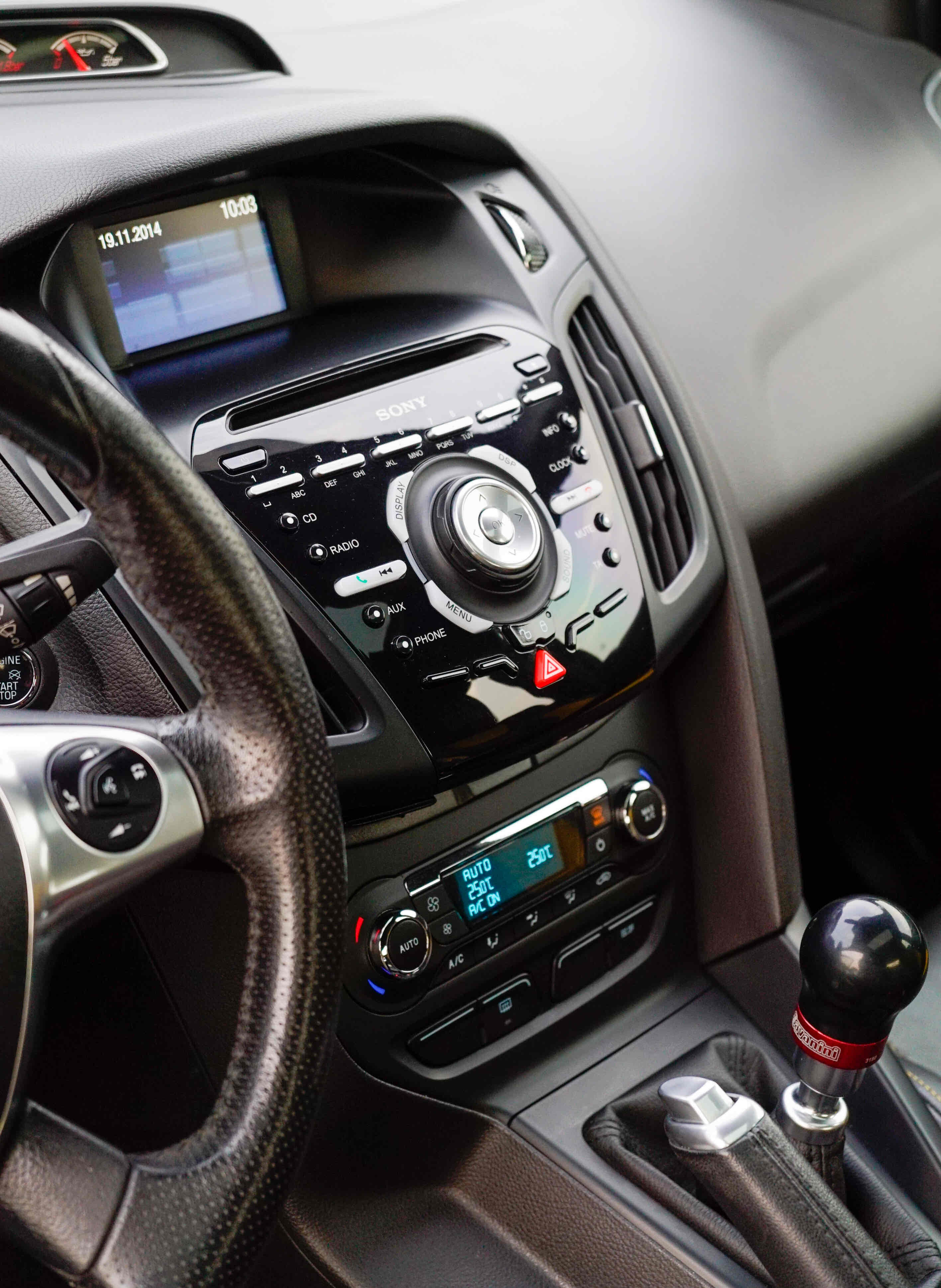 Ford Focus (Imported) 2014 صورة سيارة #13