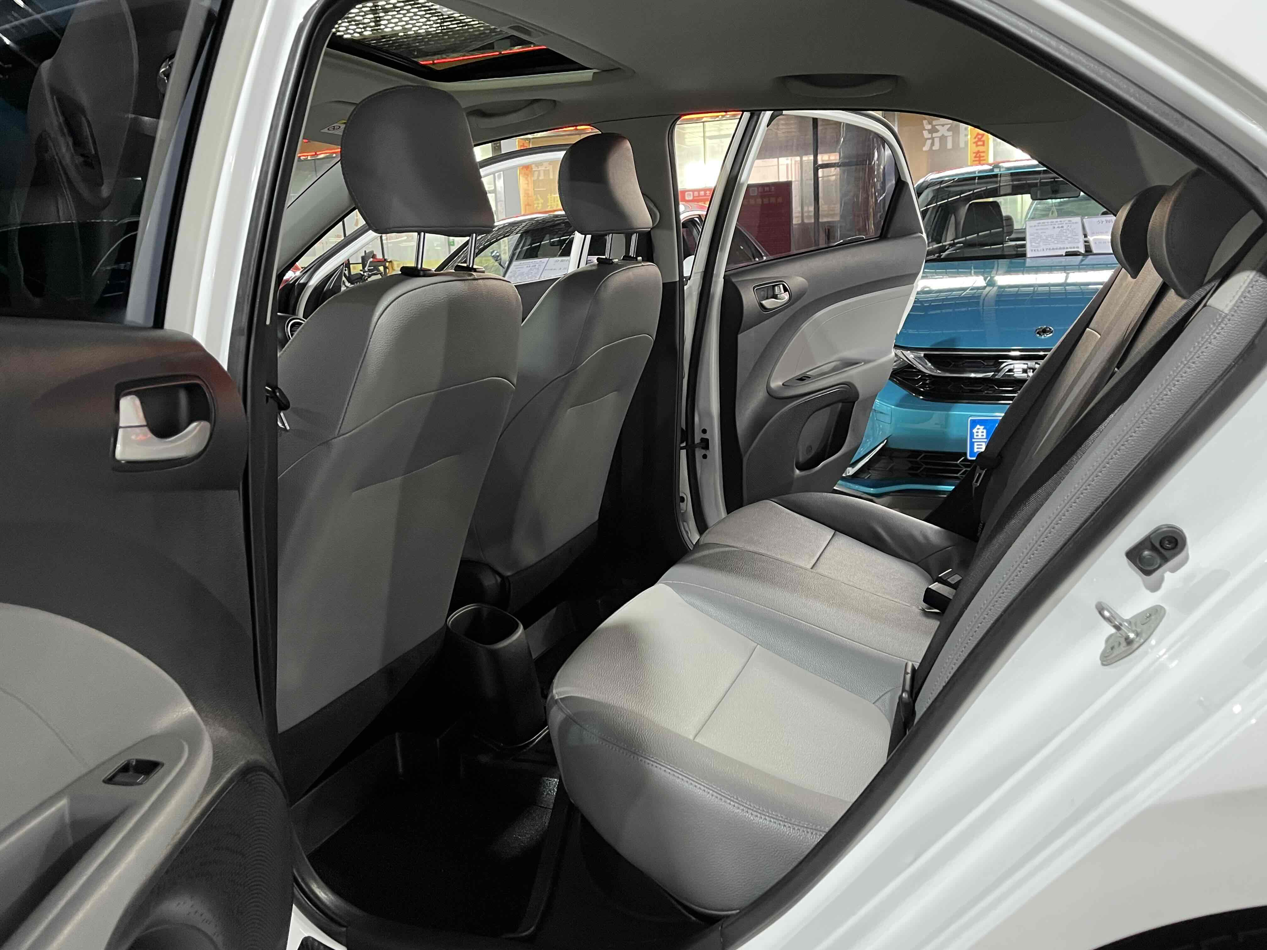 起亚 焕驰 2020 汽车图片 #13