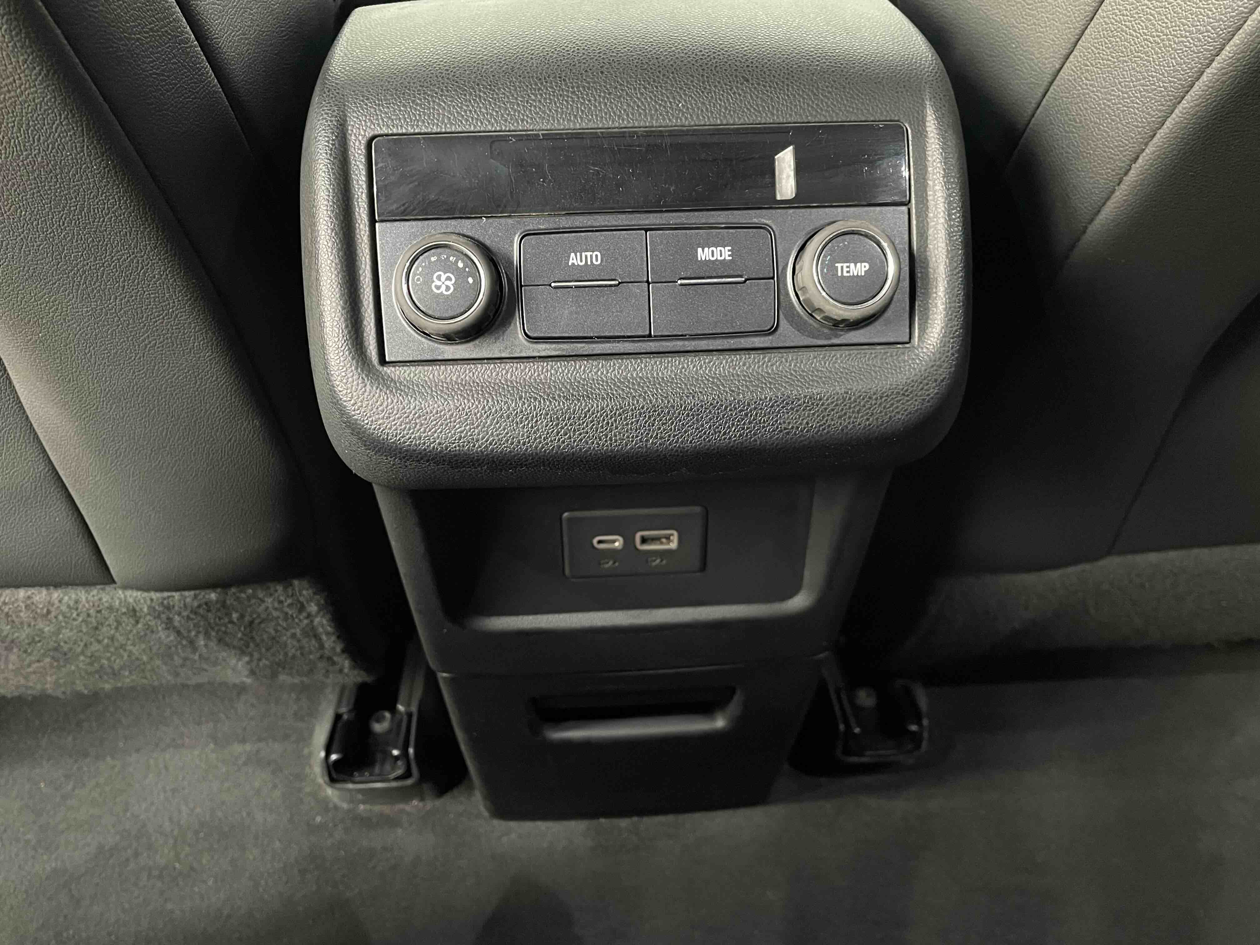 Chevrolet Blazer 2022 car image #13