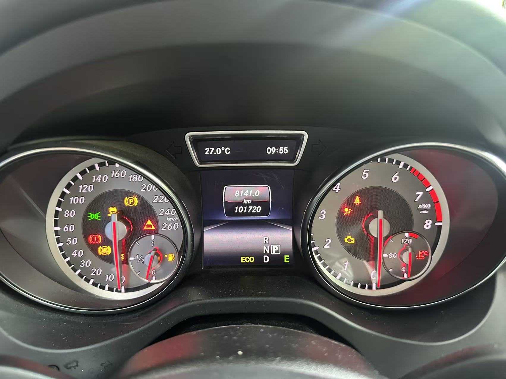 Mercedes-Benz GLA Class (Imported) 2015 immagine di auto #13