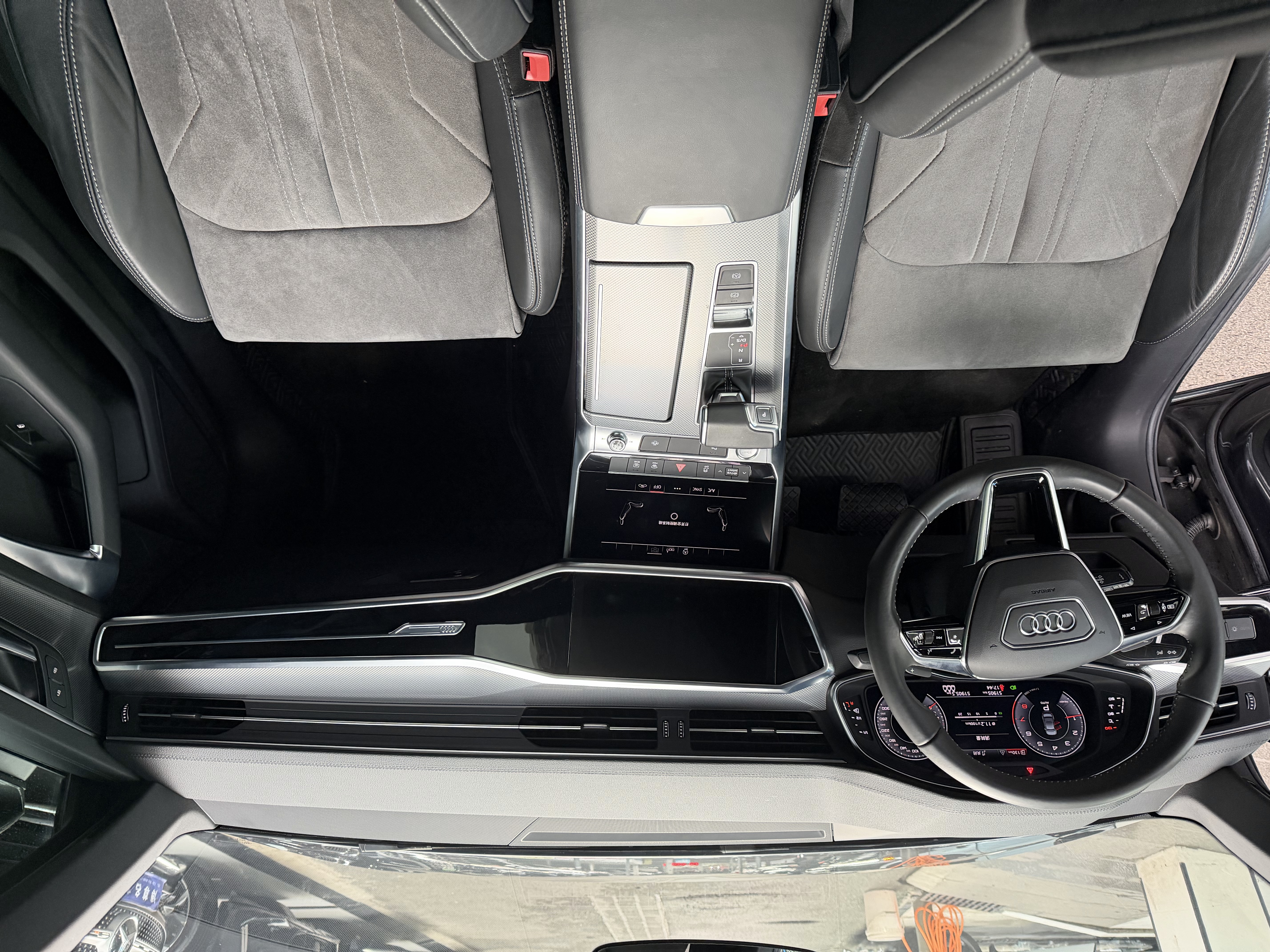 Audi A6L 2020 car image #13