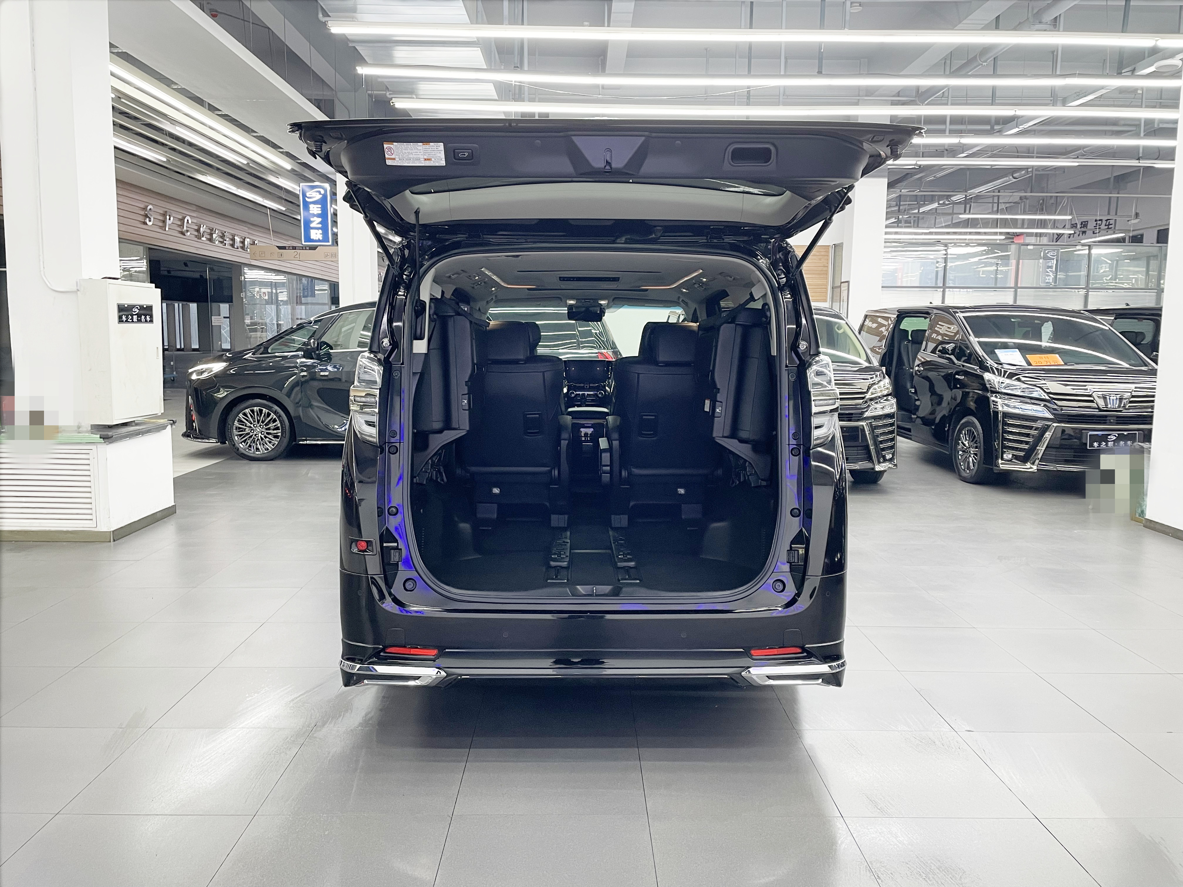 Toyota Vellfire 2020 car image #13