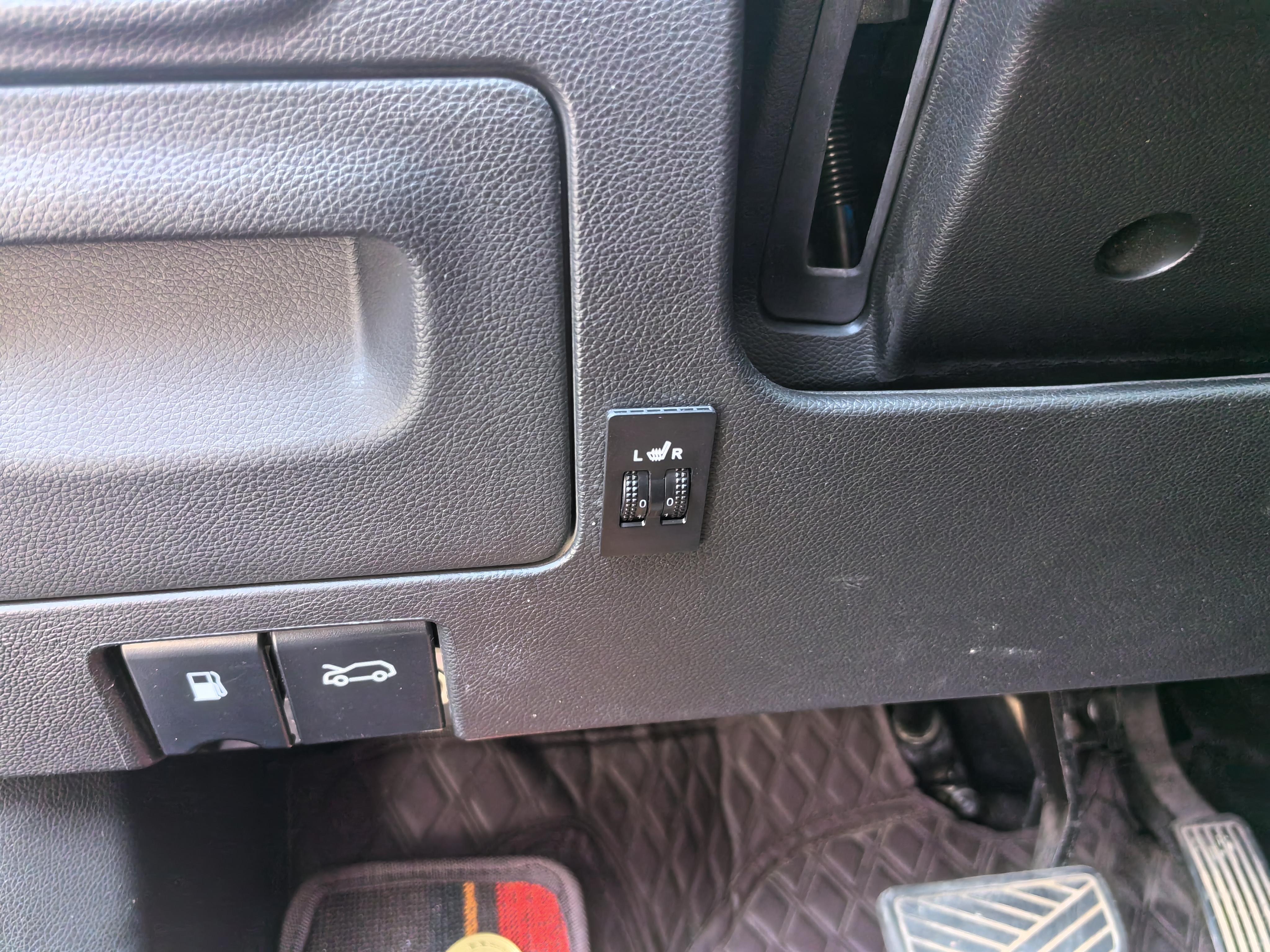 GAC Trumpchi GS4 COUPE 2021 #13 GAC Trumpchi GS4 COUPE 2021 car image #13