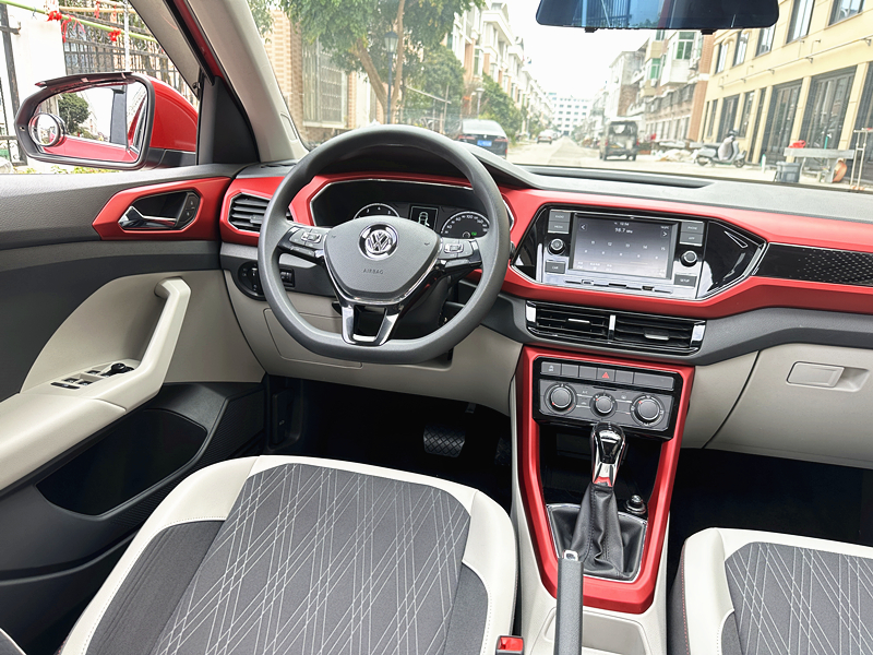 Volkswagen T-Cross 2019 car image #13