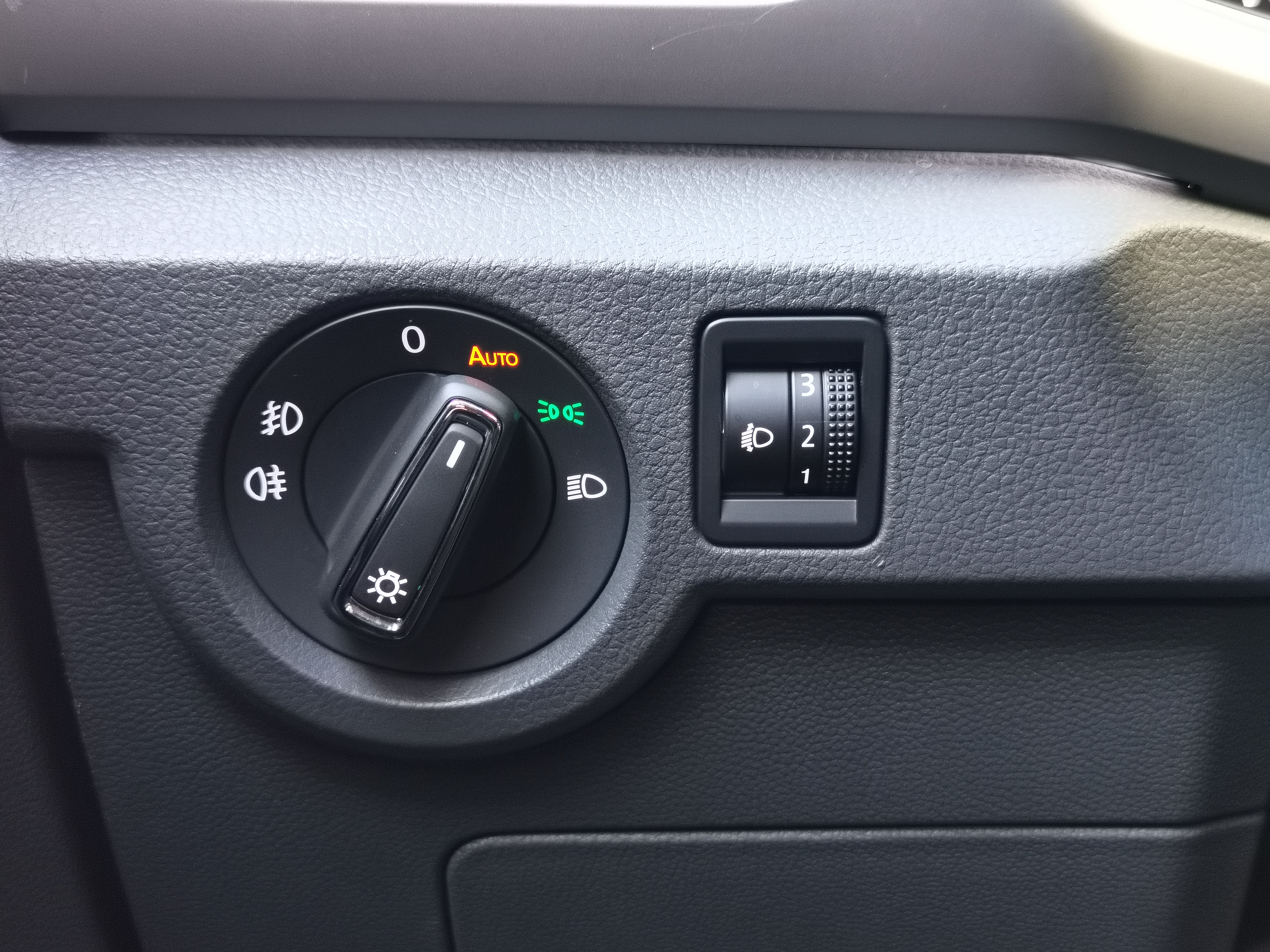 Volkswagen T-Cross 2020 #13 Volkswagen T-Cross 2020 car image #13