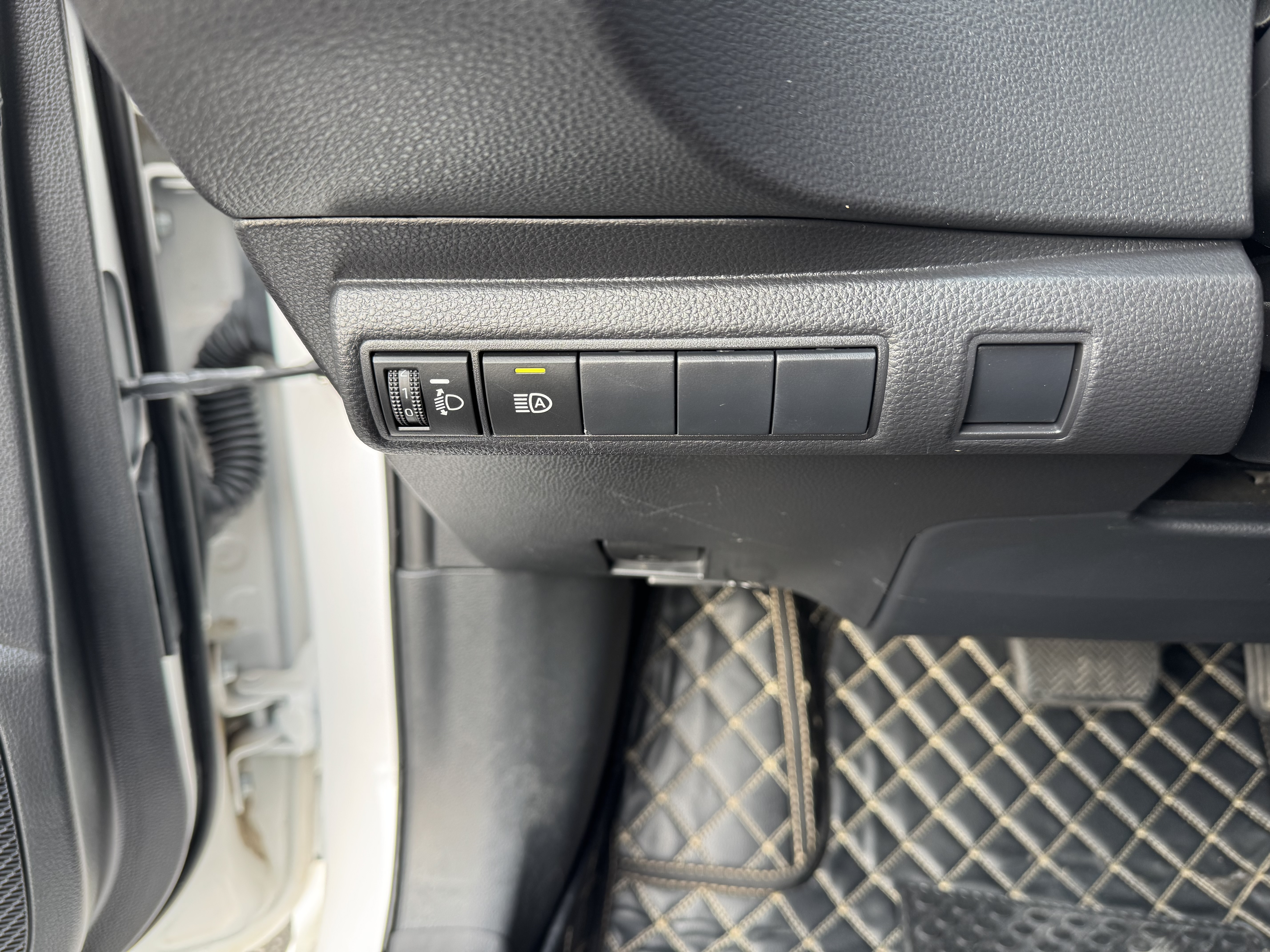Toyota Corolla 2021 car image #13