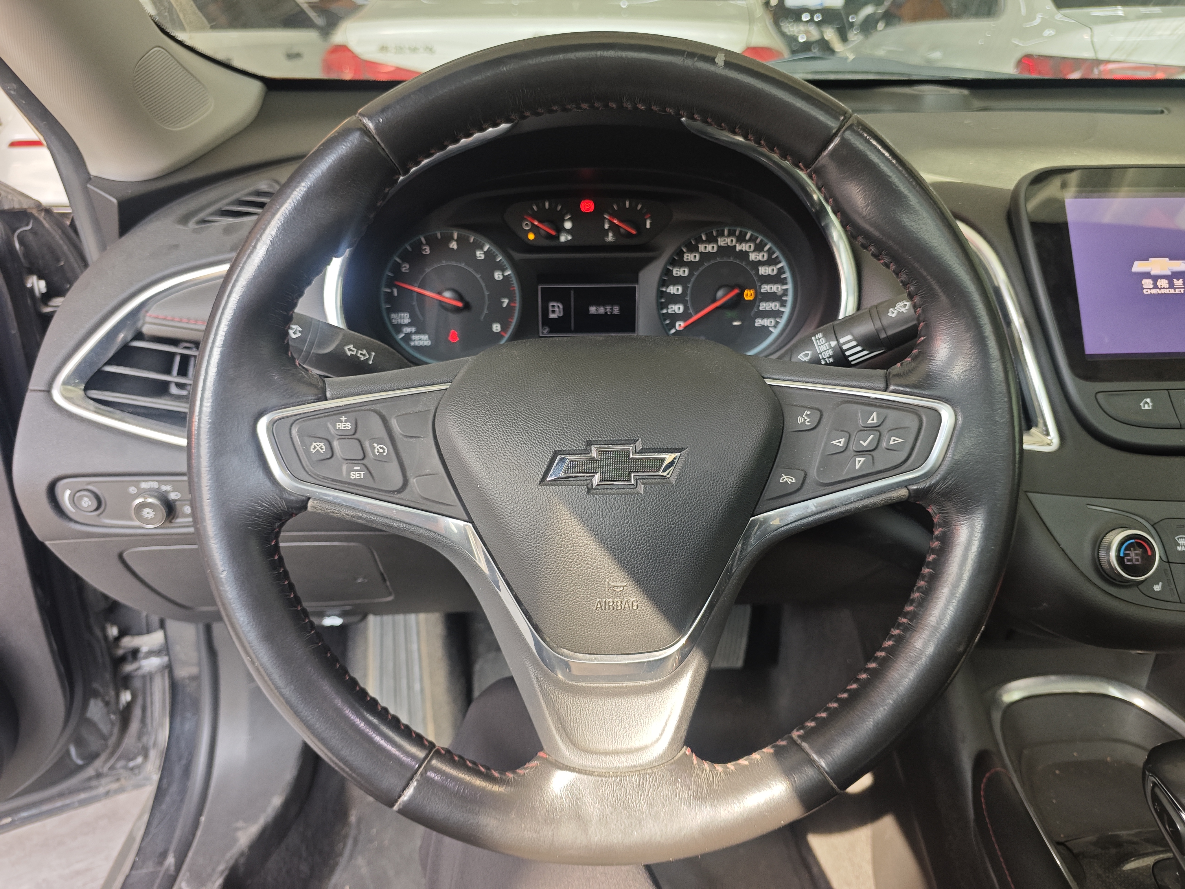 Chevrolet Malibu XL 2021 immagine di auto #13