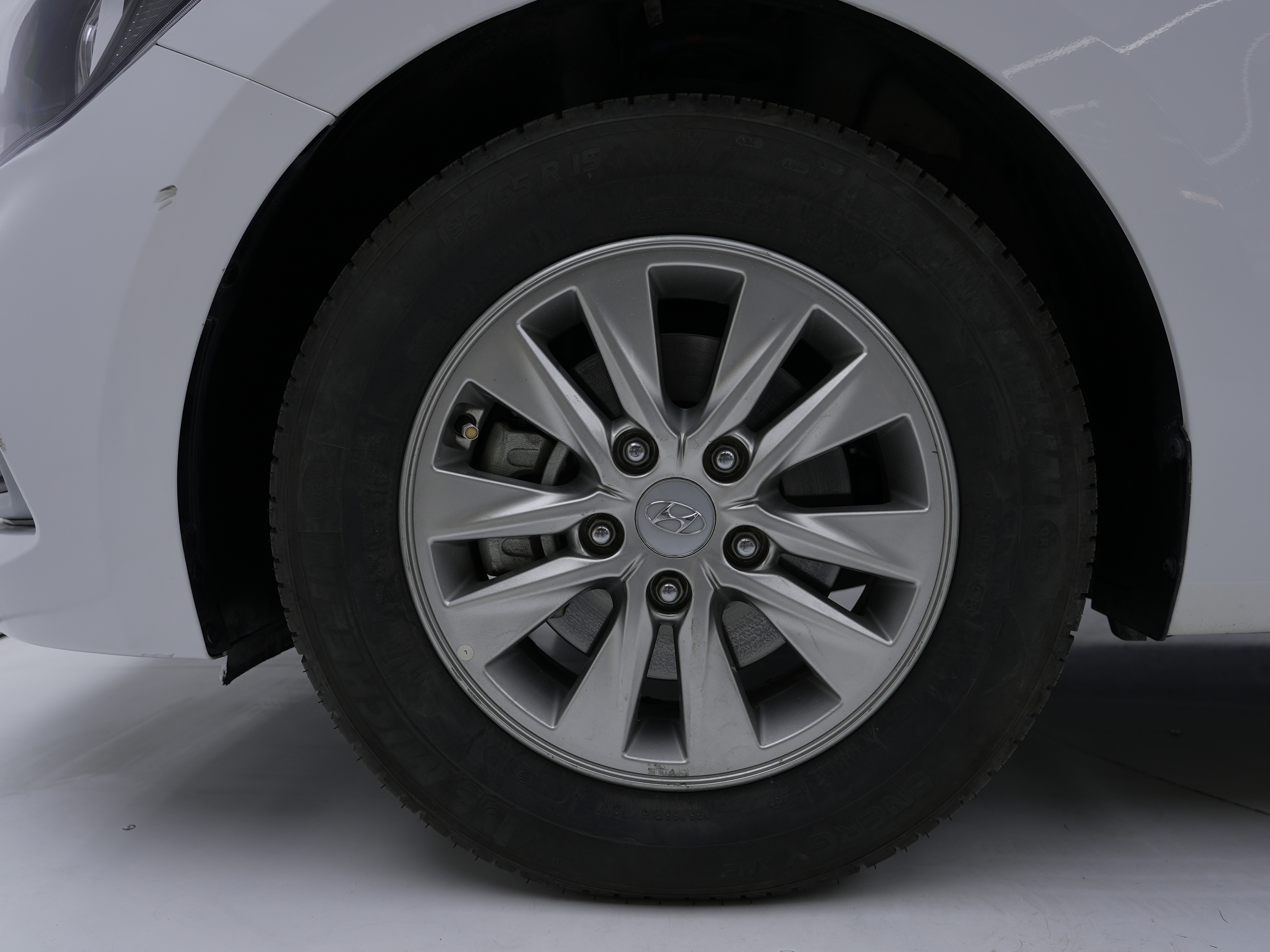 Hyundai Elantra HD 2020 car image #13