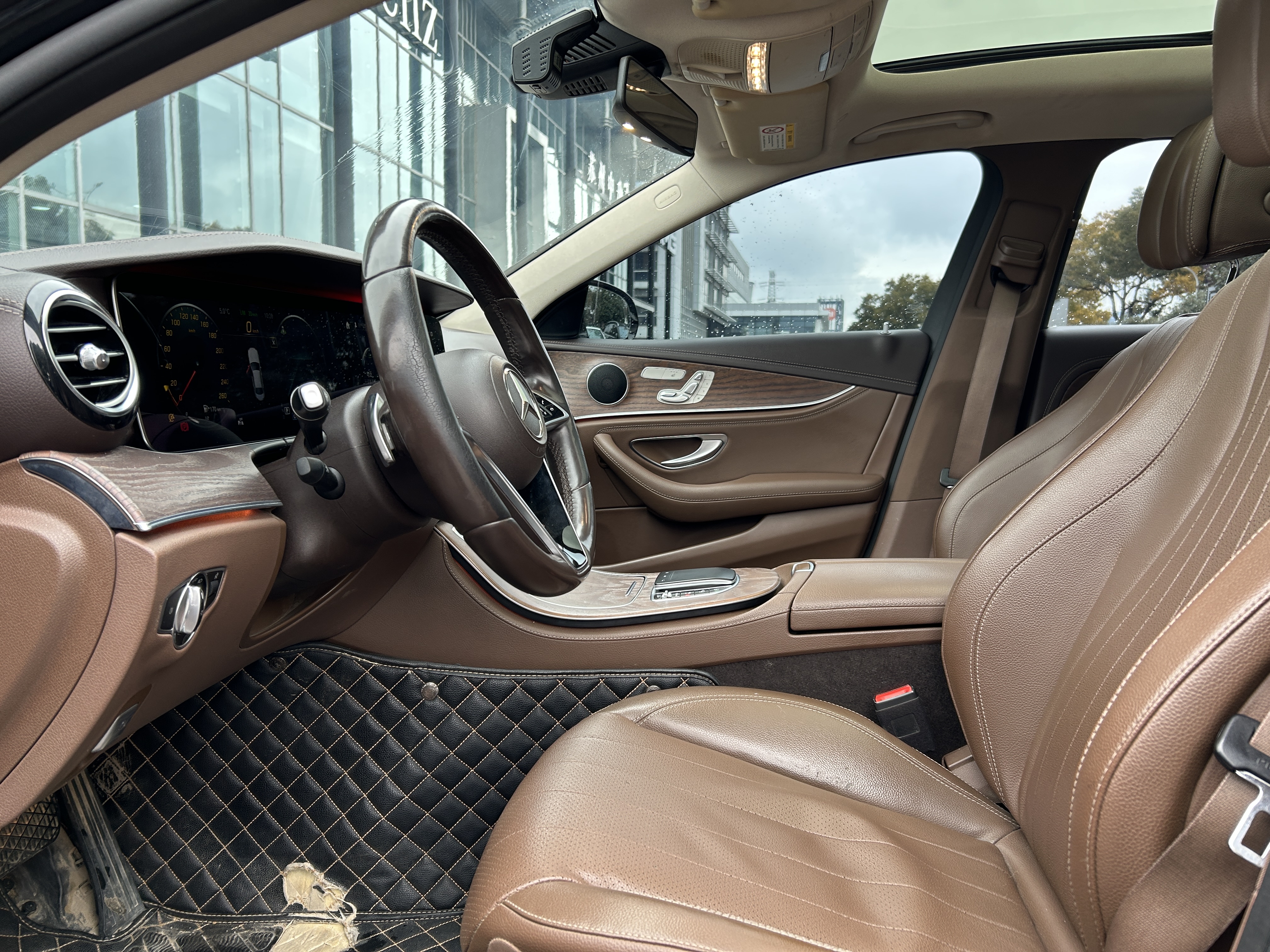 Mercedes-Benz E Class 2021 car image #13