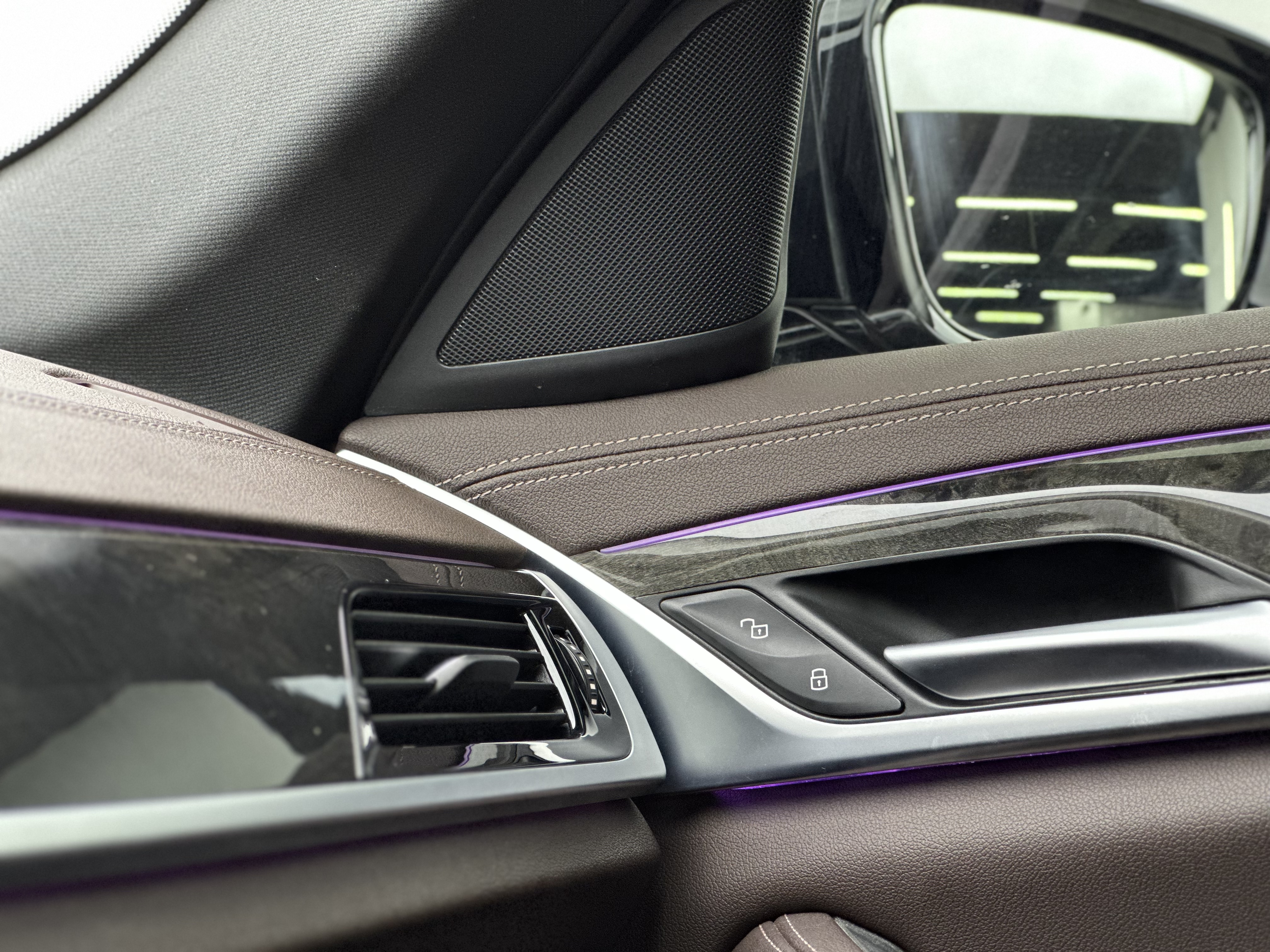 BMW 5 Series 2021 car image #13