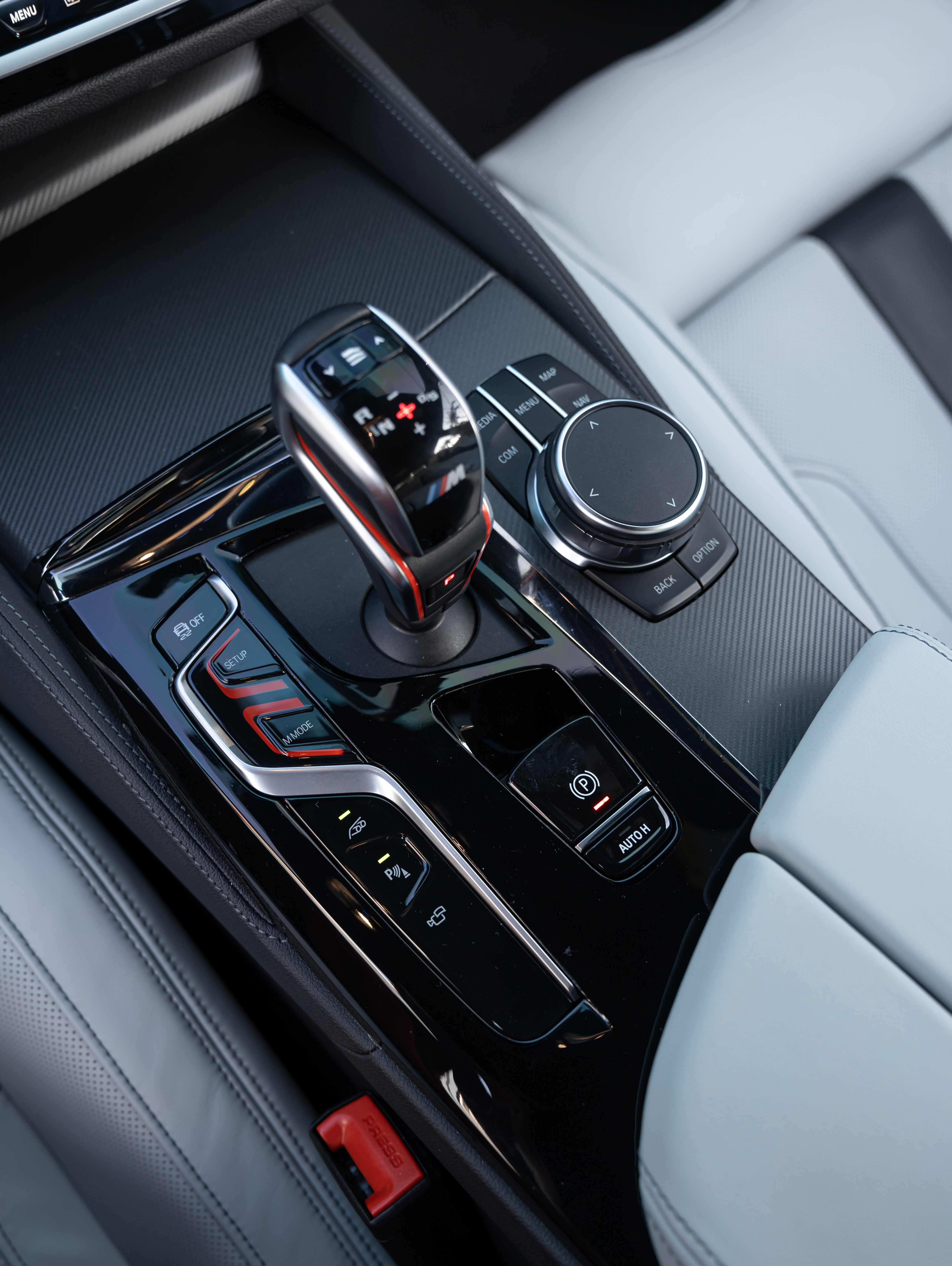 BMW M5 2023 изображение автомобиля #13