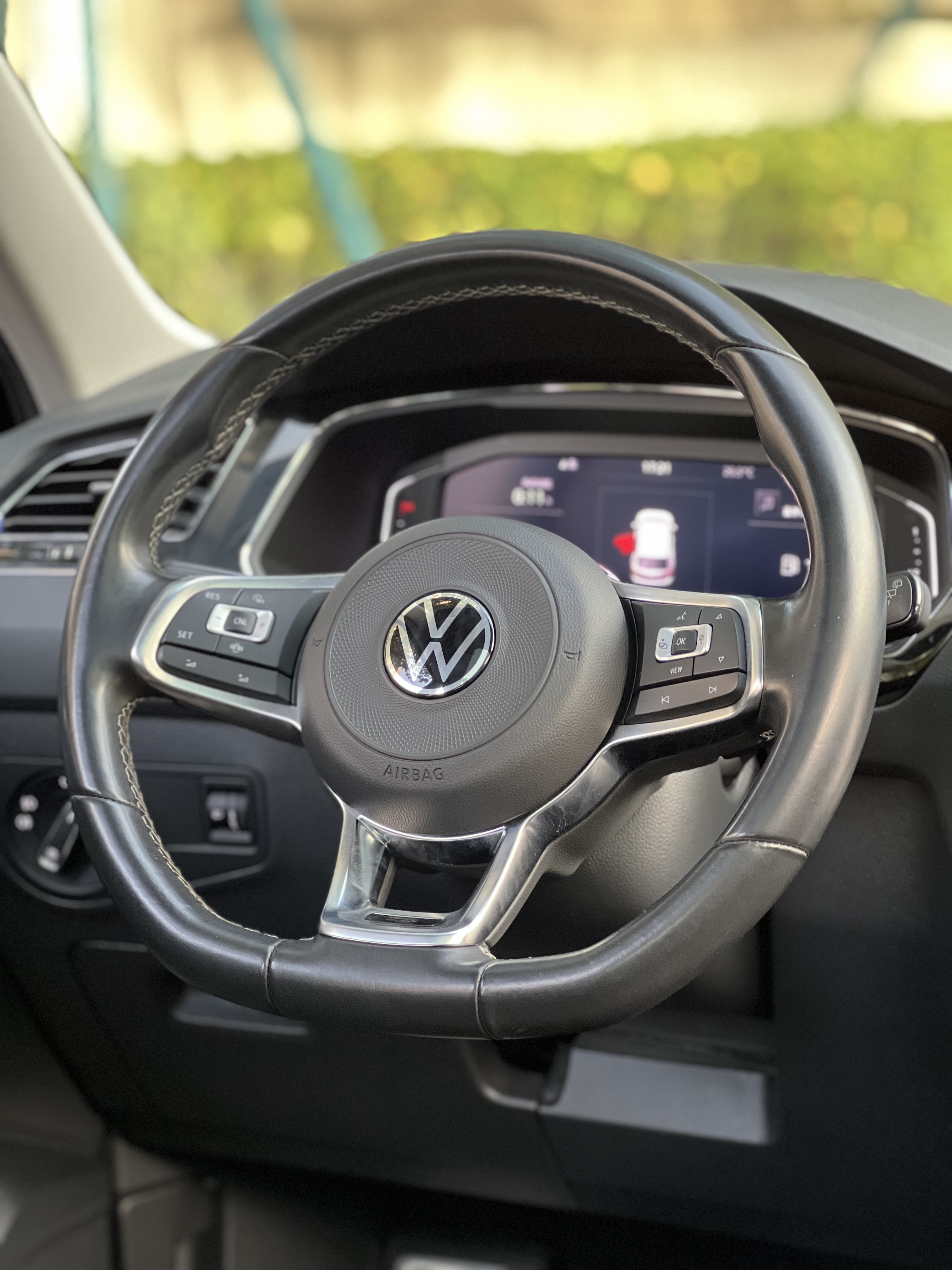 Volkswagen Tiguan L 2021 car image #13