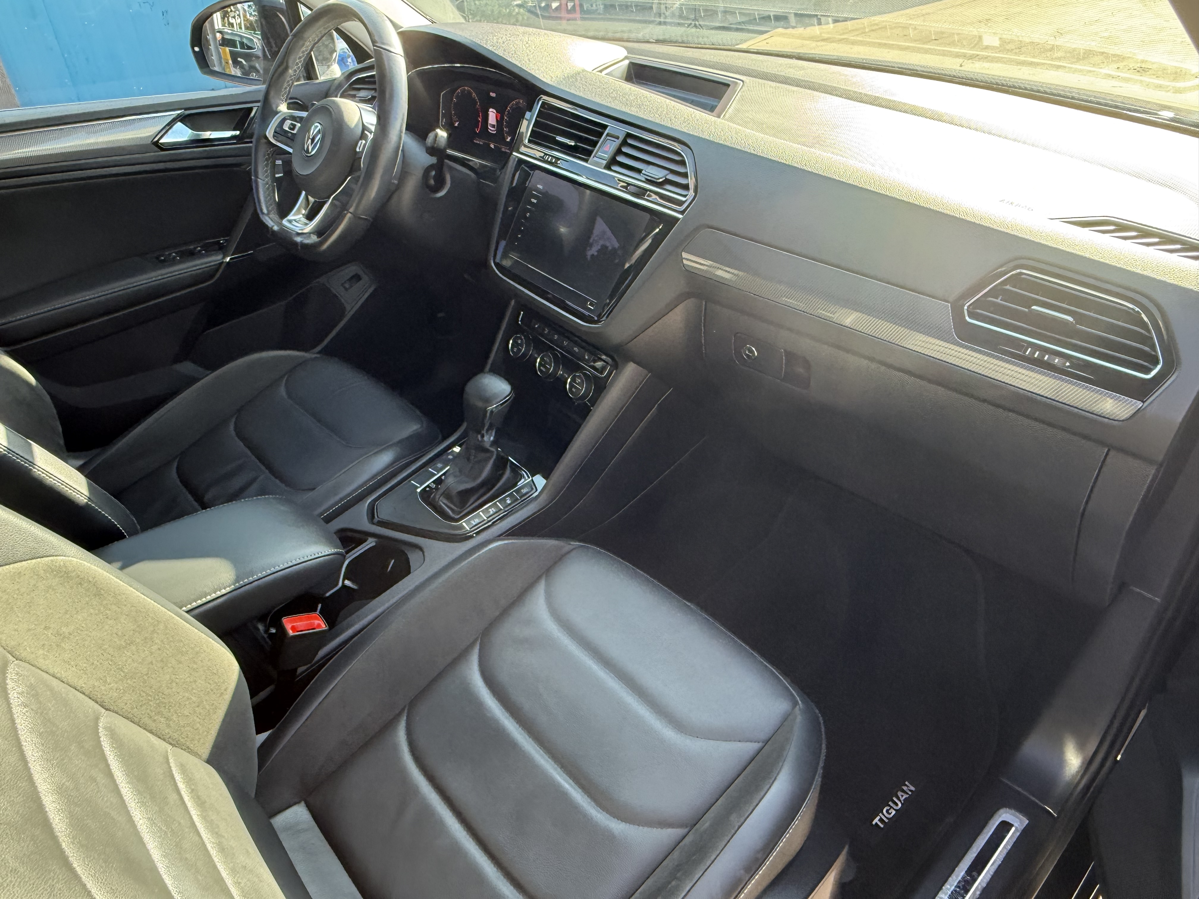 Volkswagen Tiguan L 2020 car image #13