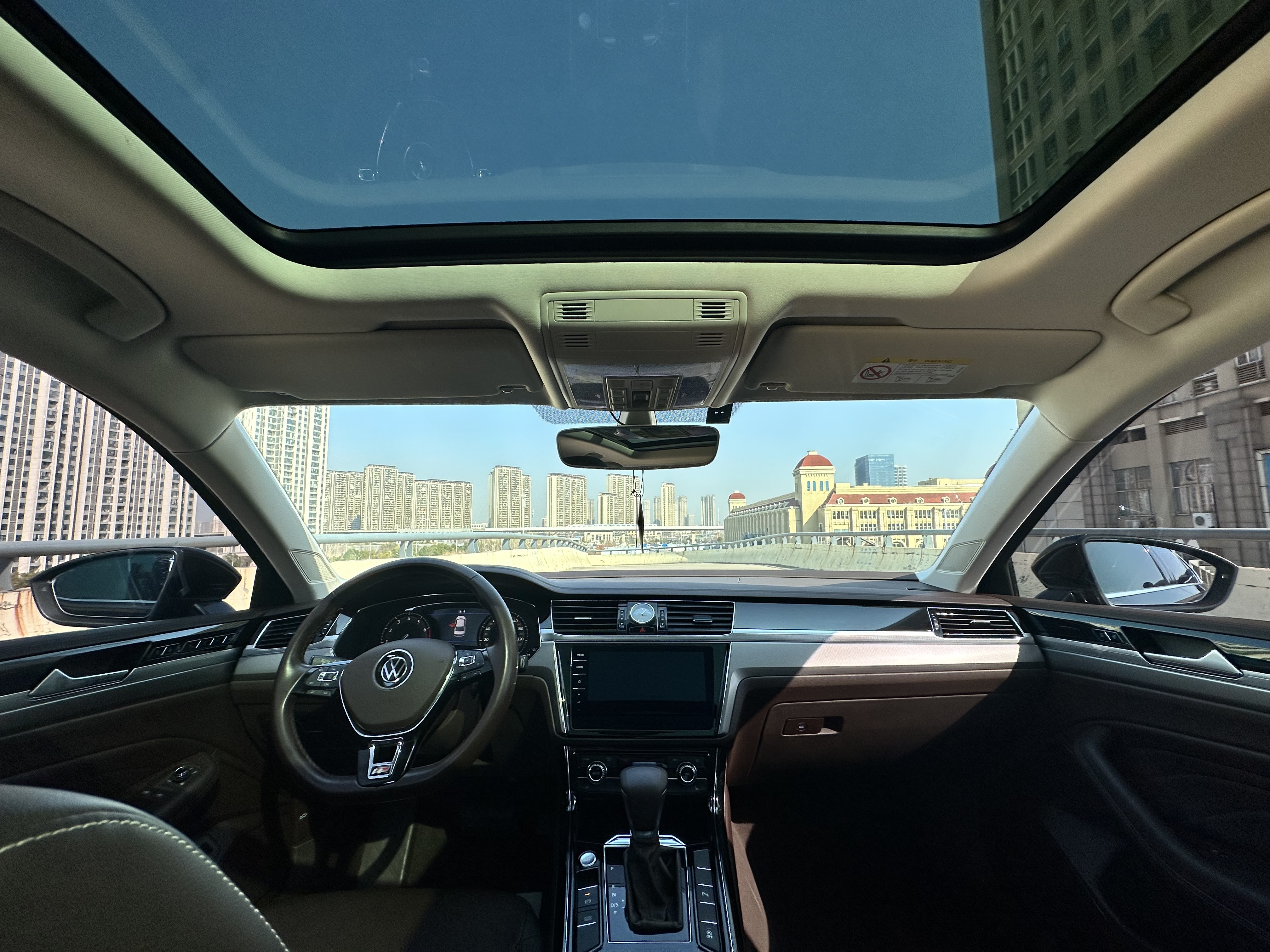 Volkswagen Phideon 2023 immagine di auto #13