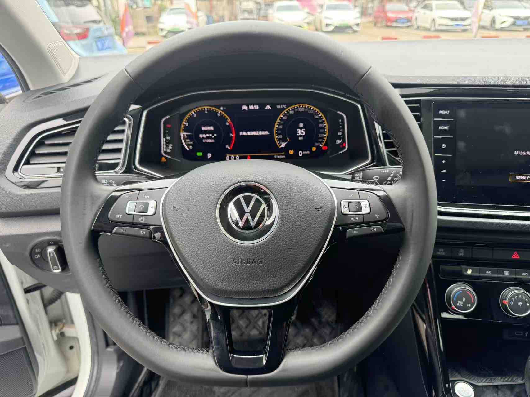 Volkswagen T-Roc 2022 #13 Volkswagen T-Roc 2022 car image #13