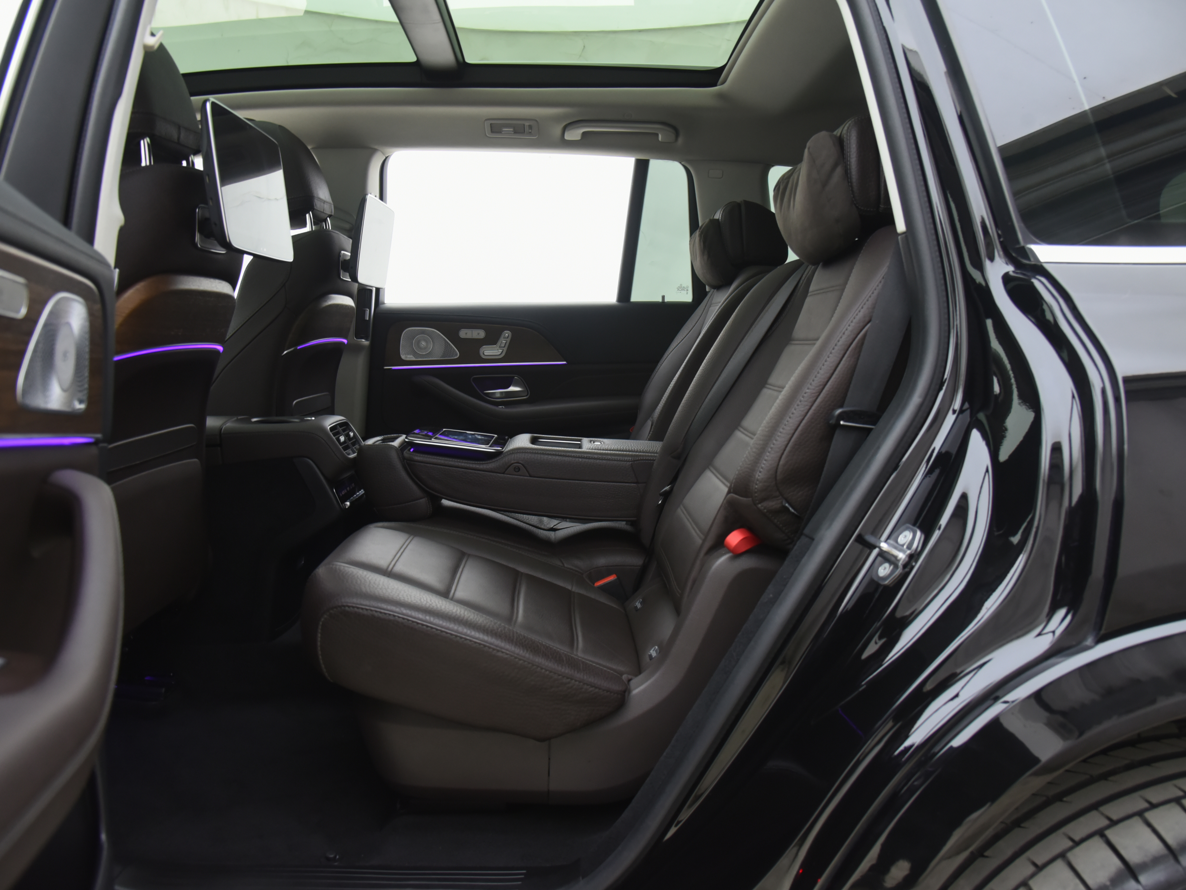 Mercedes-Benz GLS Class 2021 car image #13