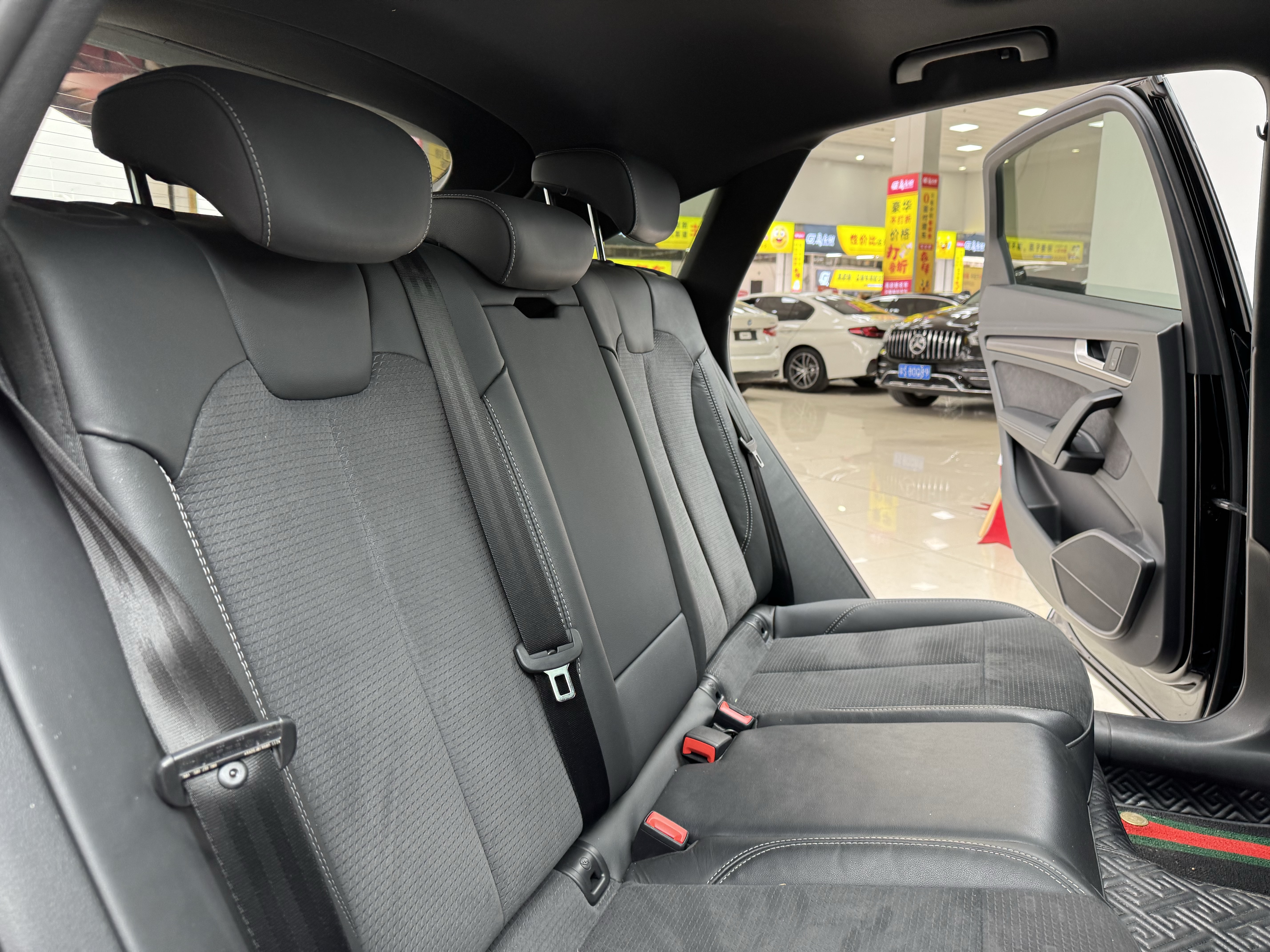 Audi Q5L Sportback 2021 изображение автомобиля #13