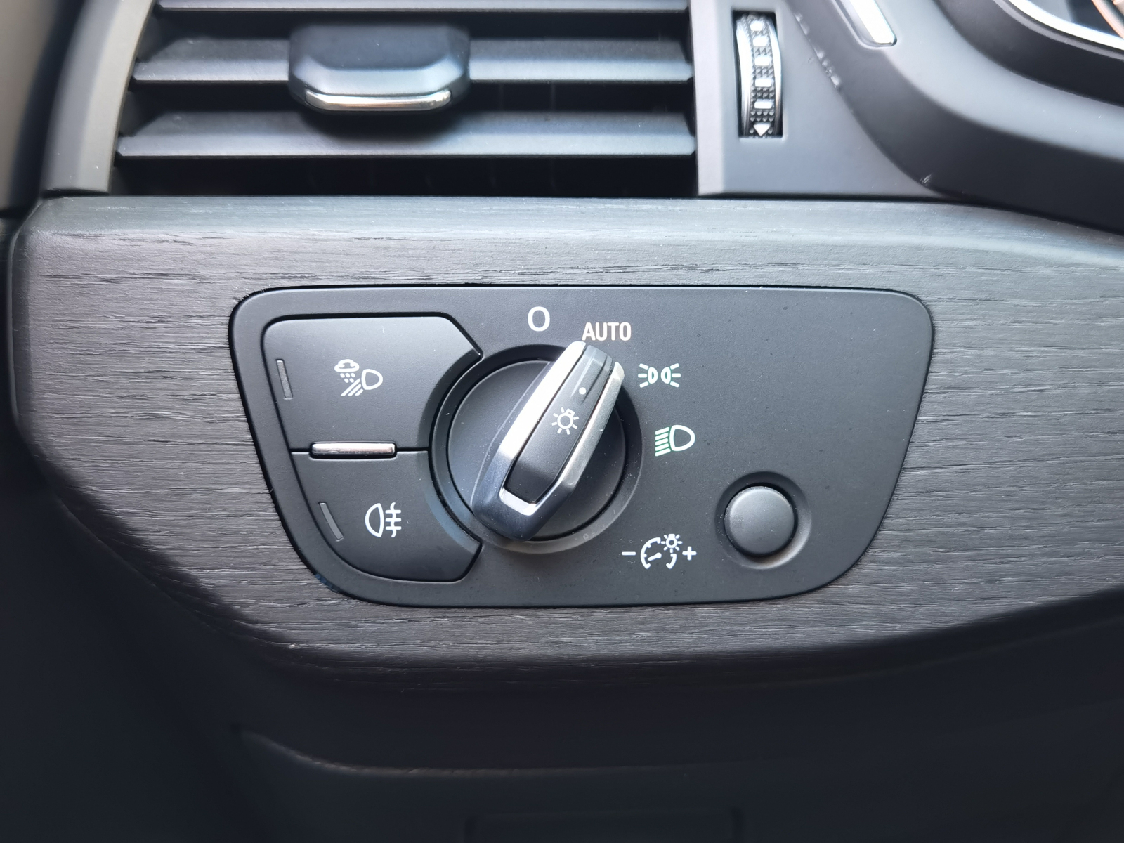 Audi A4 (Imported) 2021 imagem de carro #13