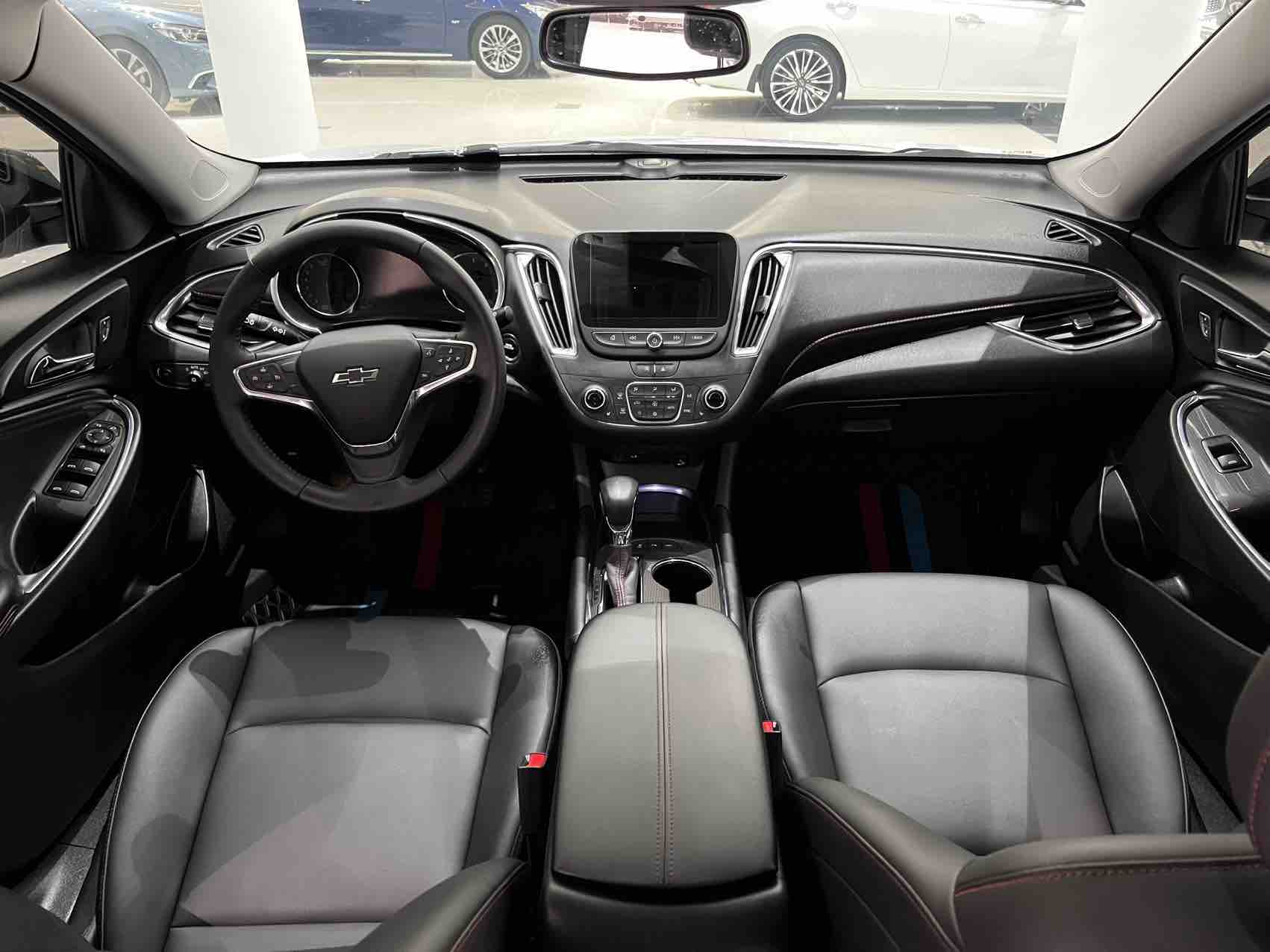 Chevrolet Malibu XL 2021 immagine di auto #13