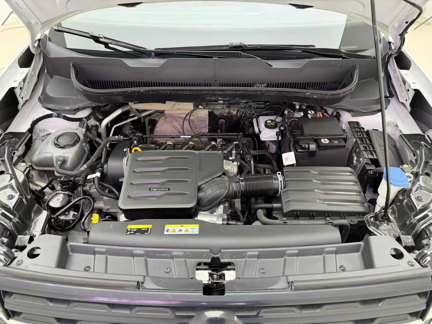 Volkswagen Tacqua 2021 car image #13