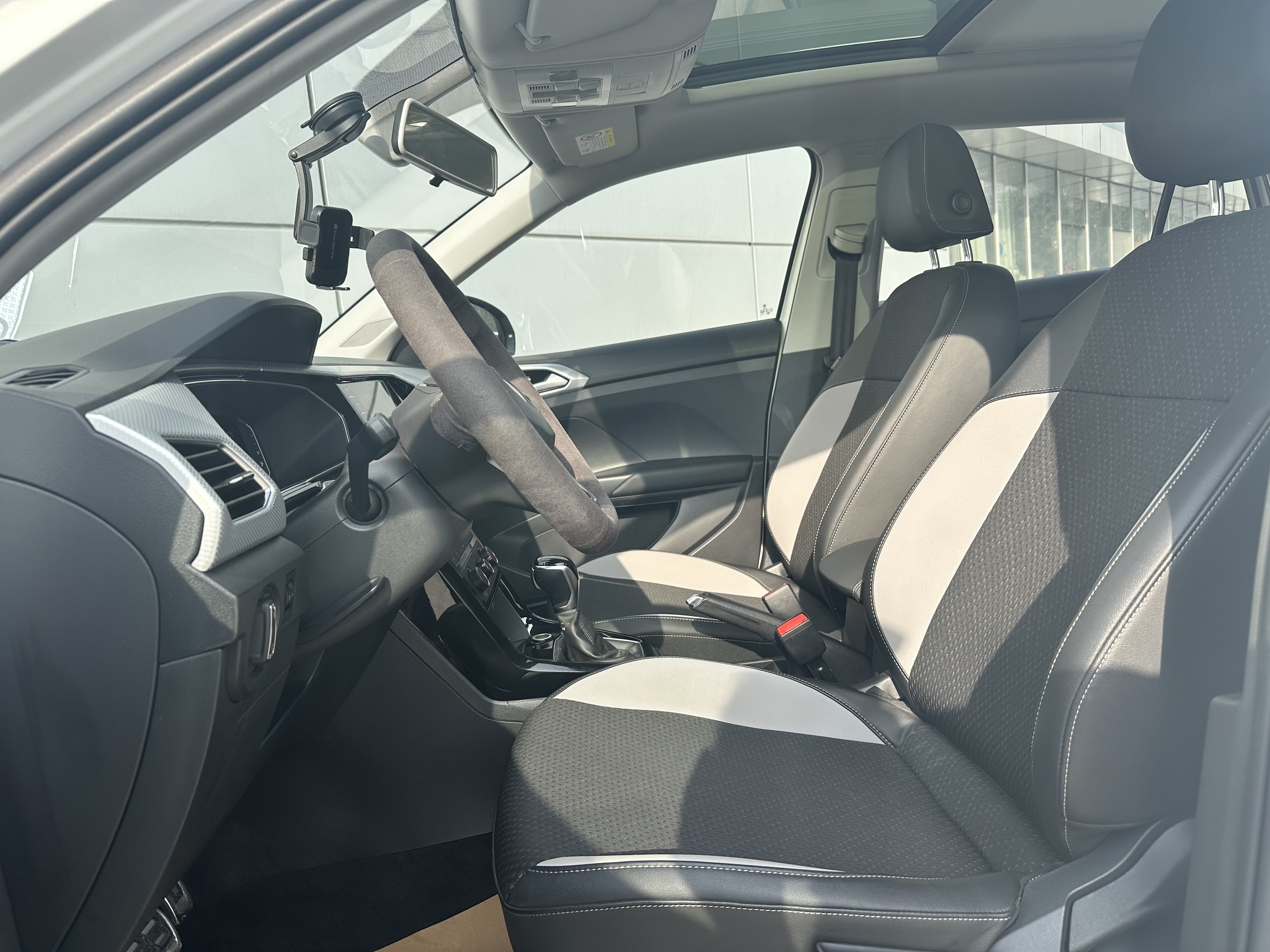 Volkswagen Tacqua 2022 car image #13