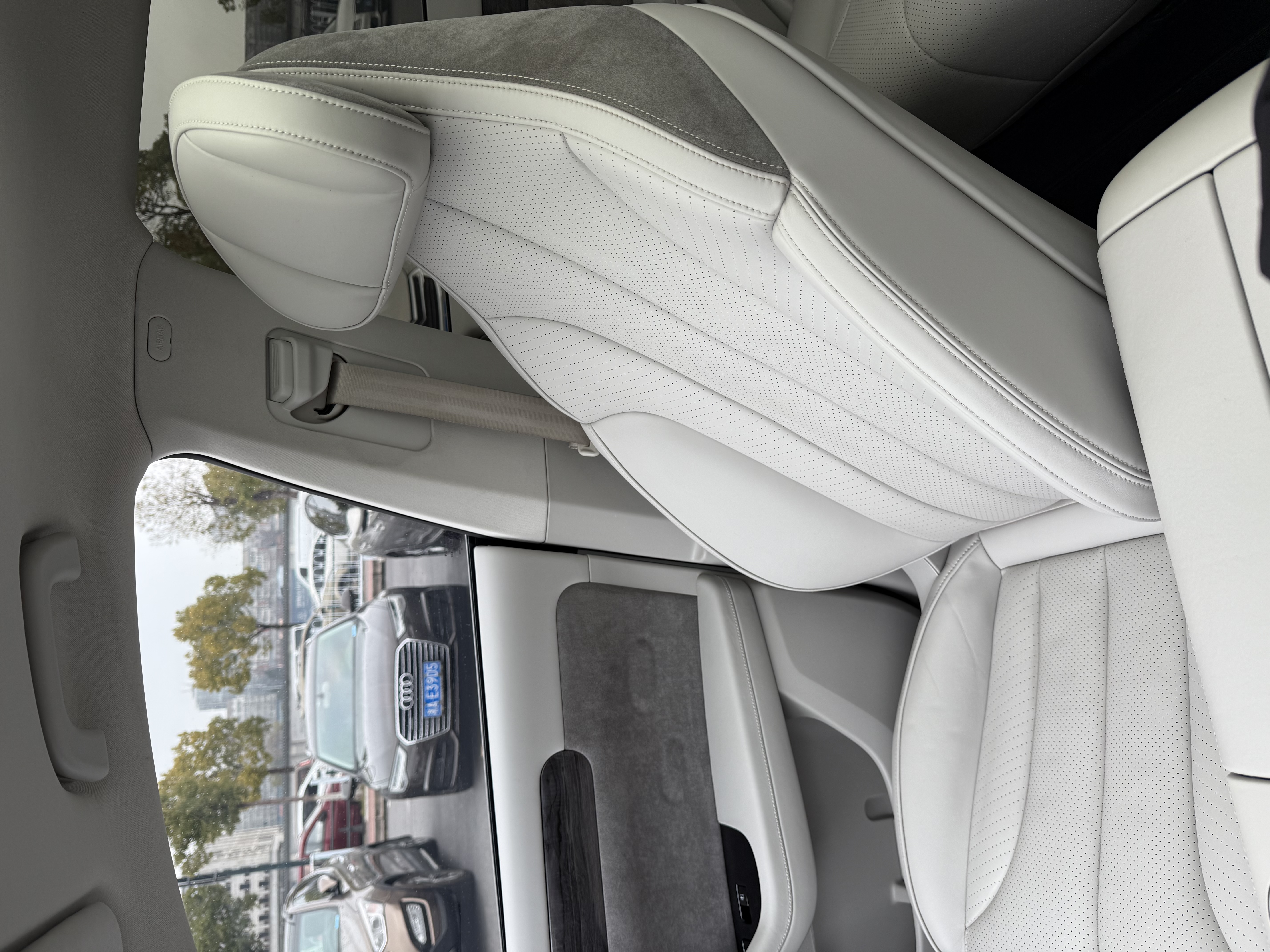 零跑汽车 零跑C11 2022 汽车图片 #13