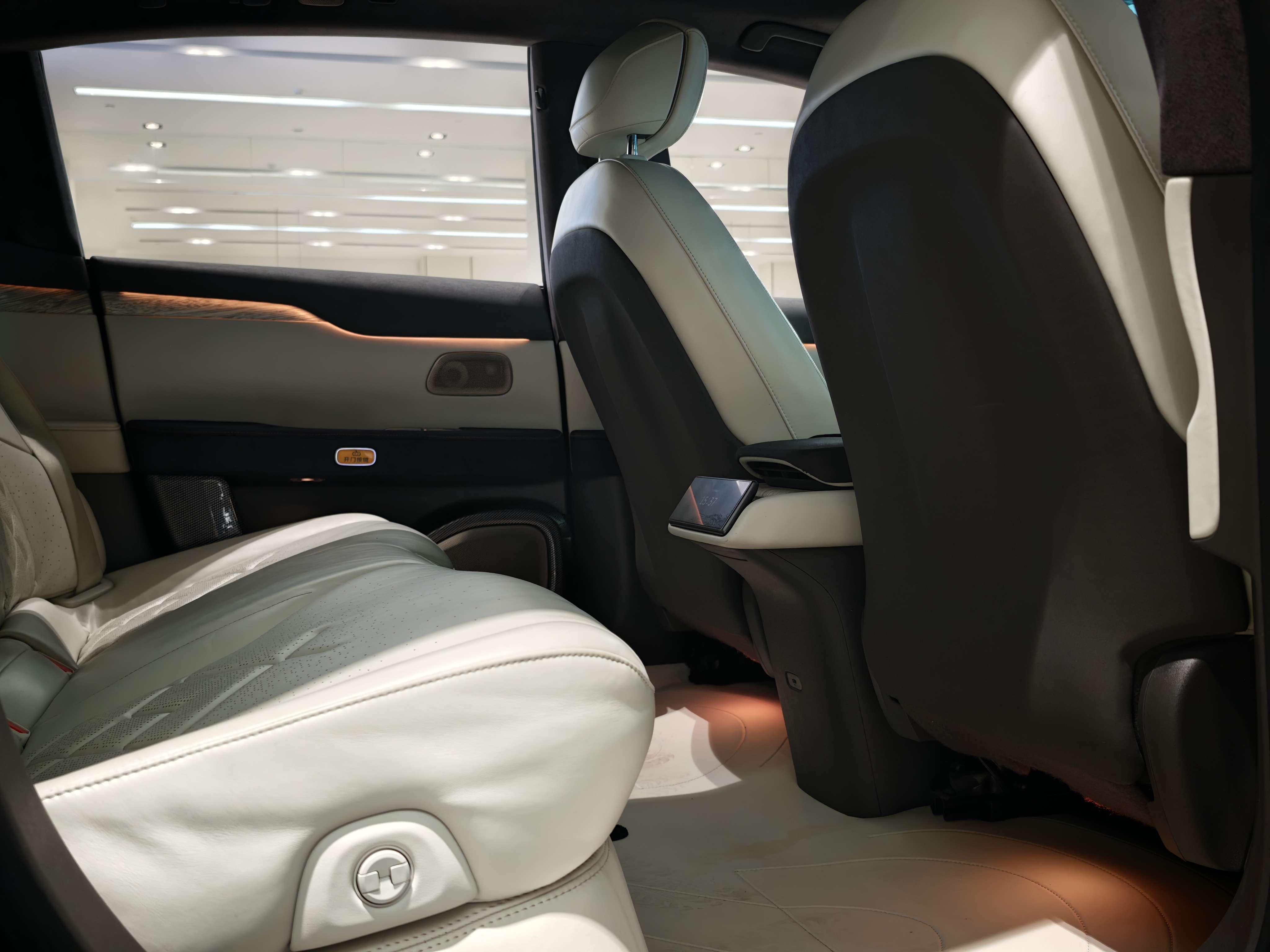 蔚来 蔚来ET7 2022 汽车图片 #13