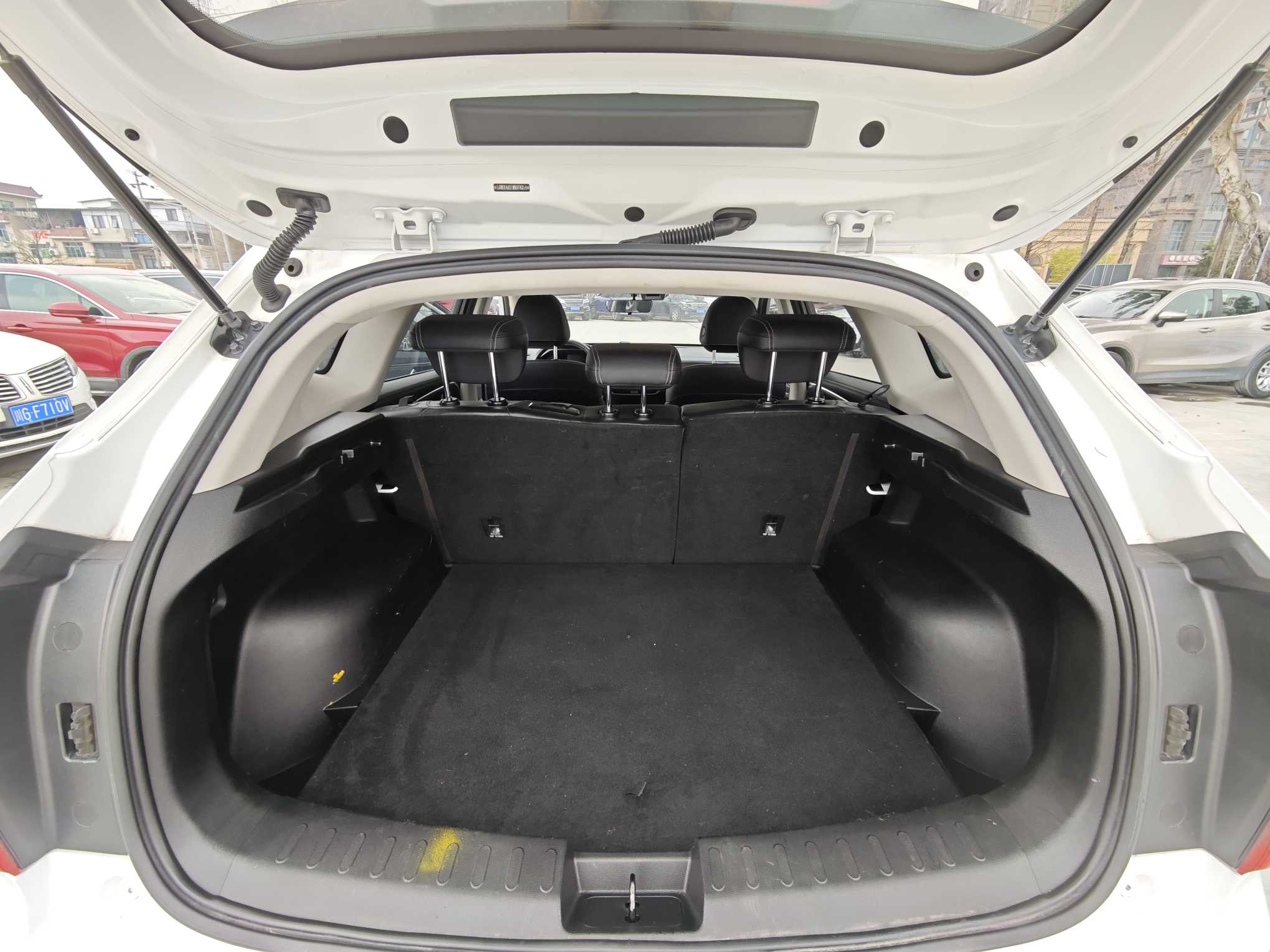 Haval Jolion 2021 #13 Haval Jolion 2021 car image #13