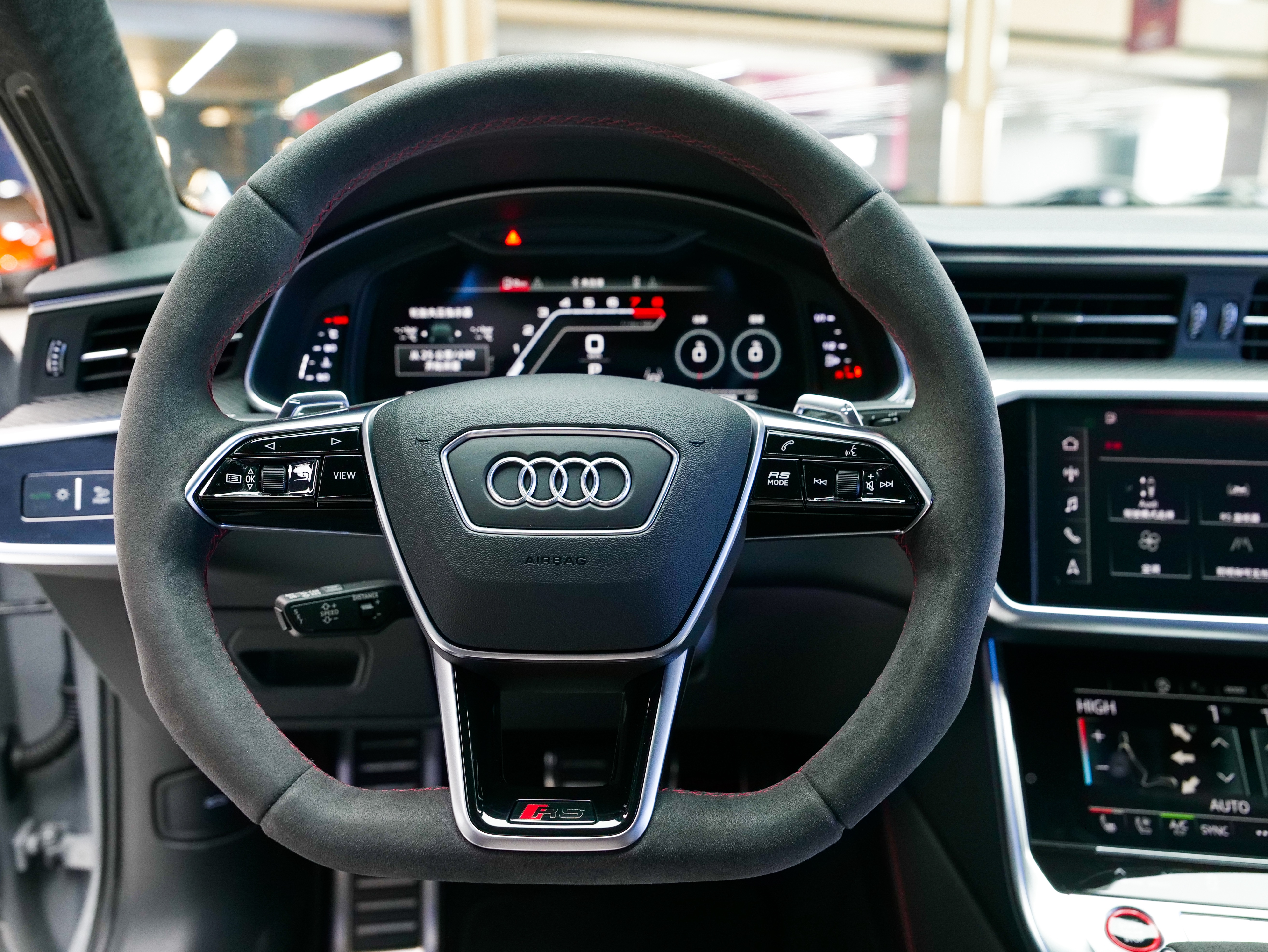 Audi RS 6 2021 car image #13